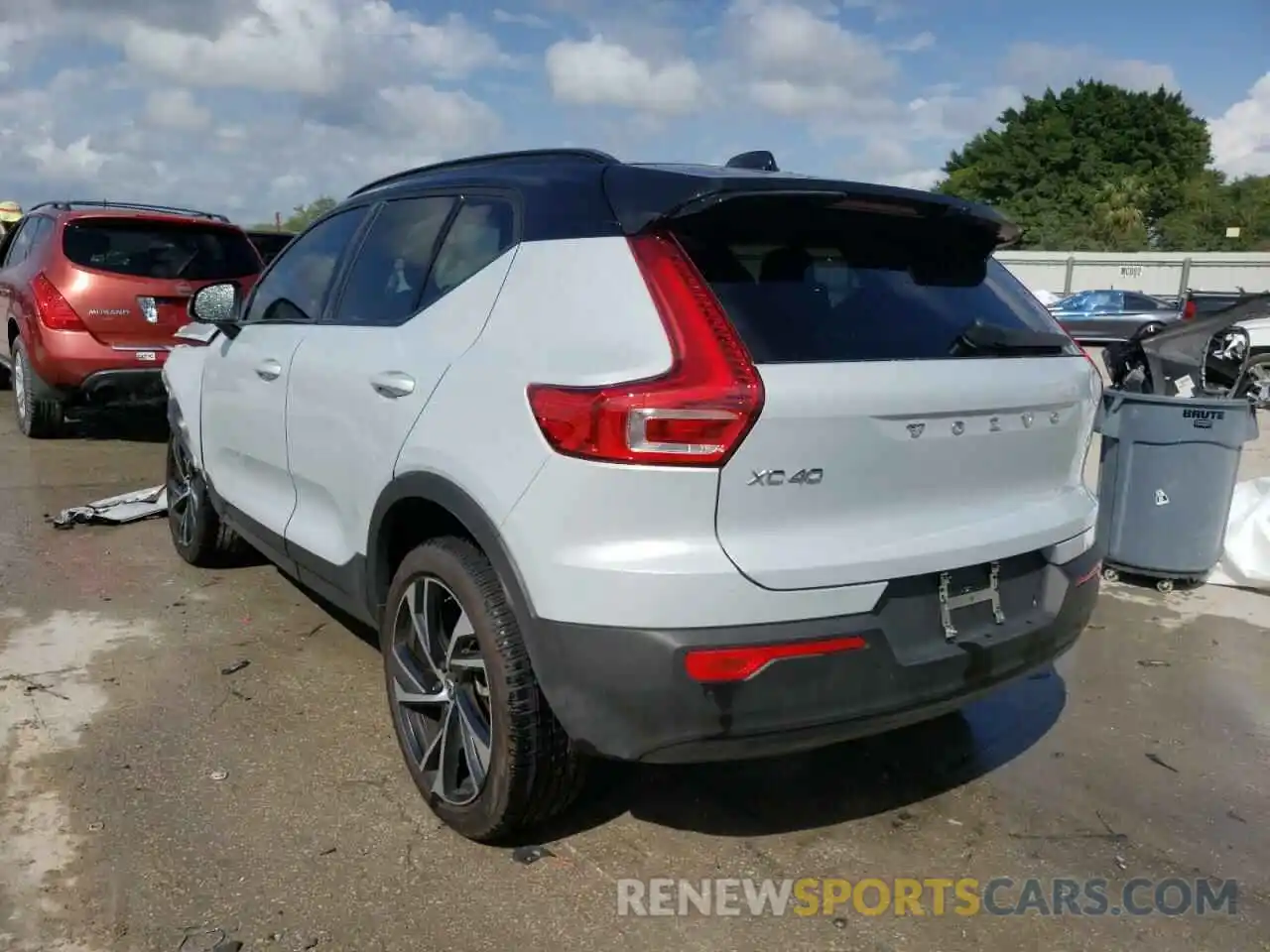 3 Photograph of a damaged car YV4AC2HM0M2603701 VOLVO XC40 2021