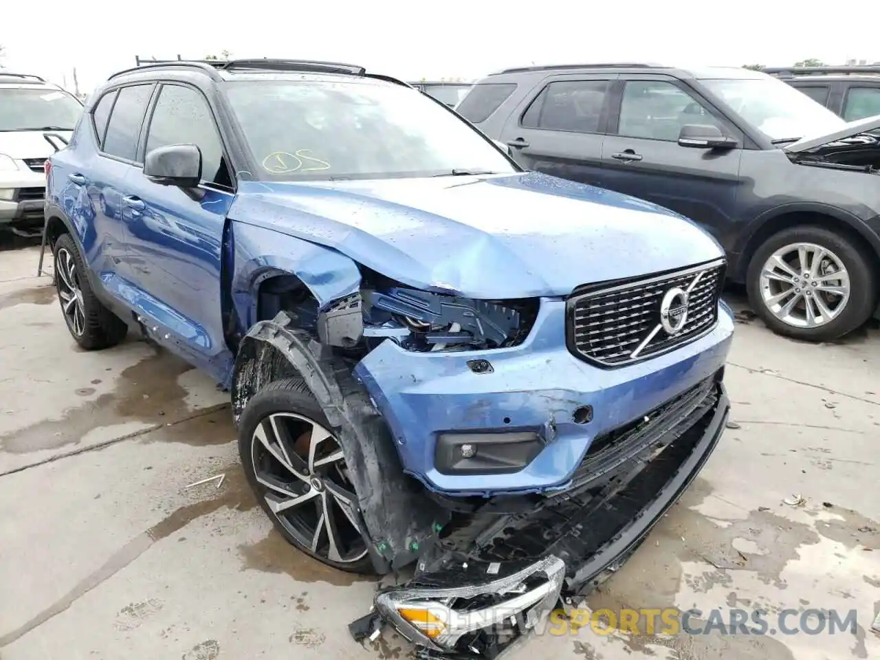 1 Photograph of a damaged car YV4AC2HM4M2563655 VOLVO XC40 2021