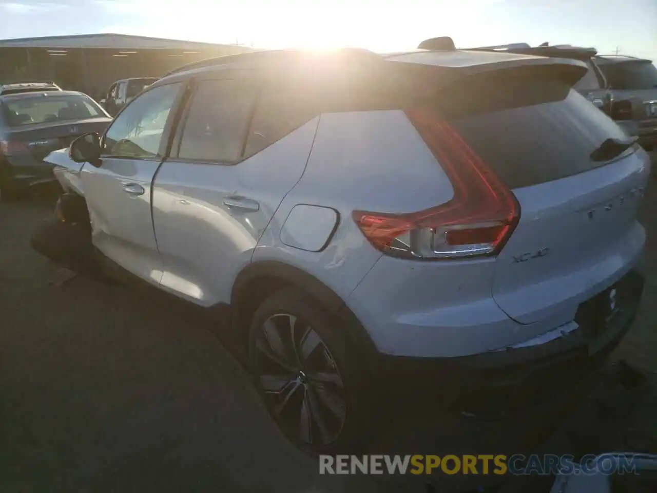 3 Photograph of a damaged car YV4ED3UR3M2559330 VOLVO XC40 2021