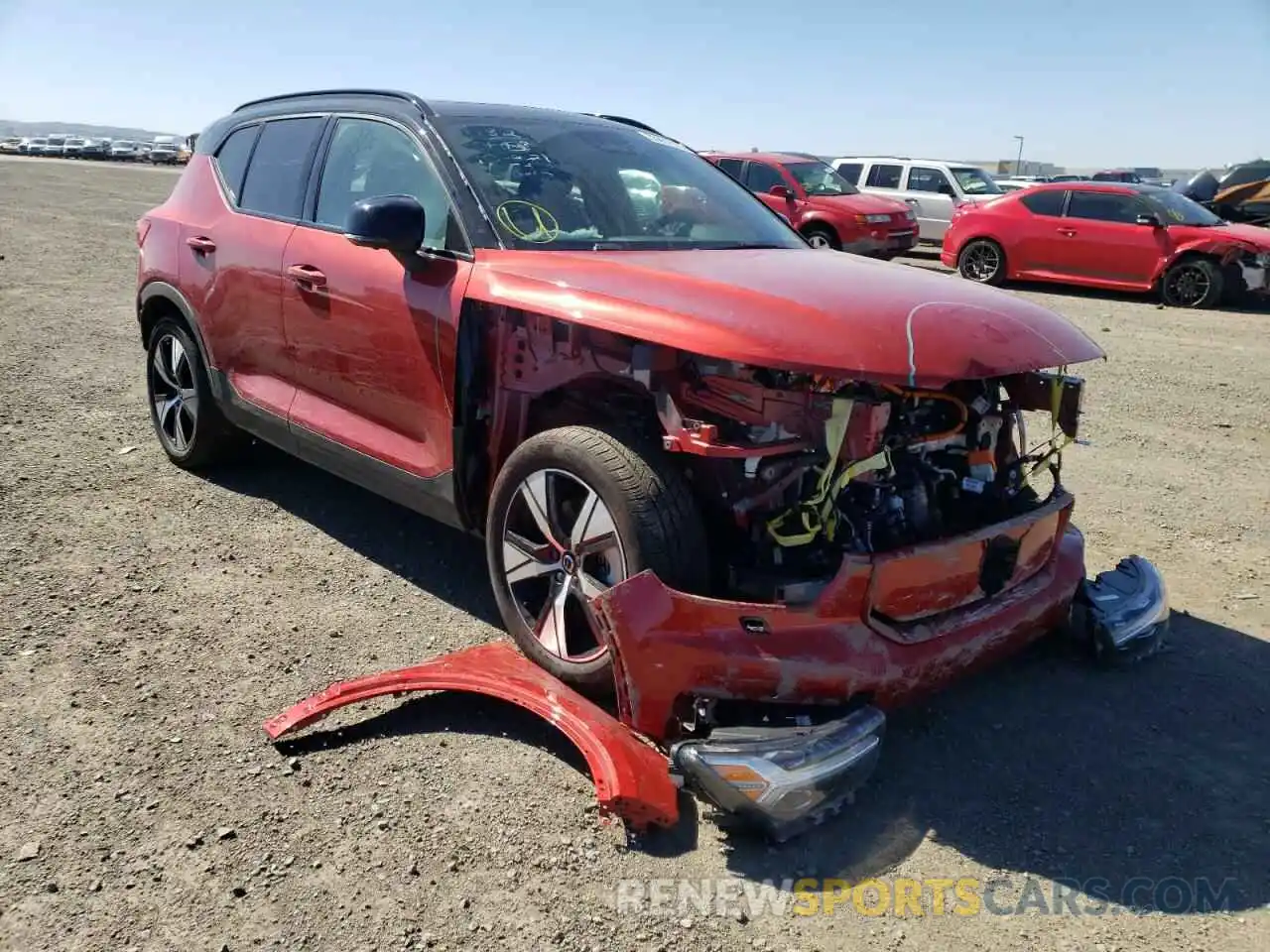 1 Photograph of a damaged car YV4ED3UR4M2582826 VOLVO XC40 2021