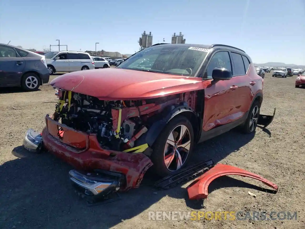 2 Photograph of a damaged car YV4ED3UR4M2582826 VOLVO XC40 2021