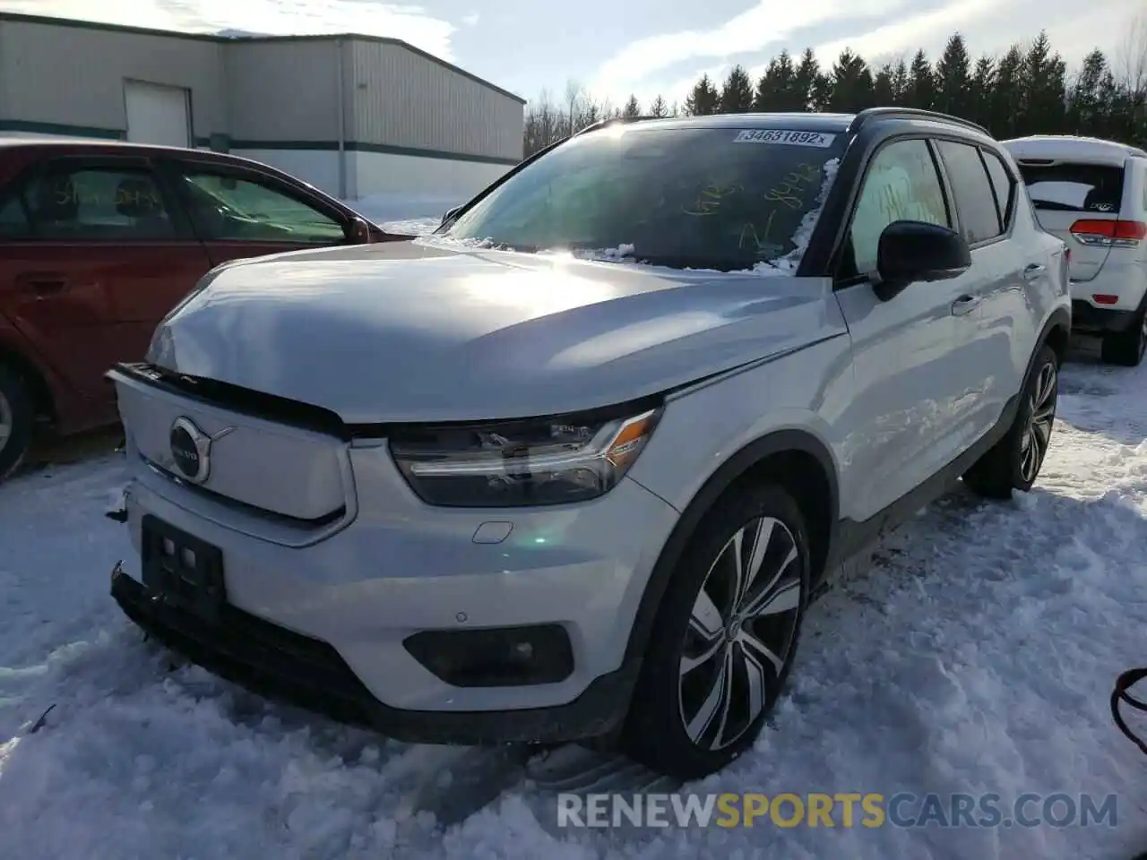 2 Photograph of a damaged car YV4ED3URXM2462383 VOLVO XC40 2021