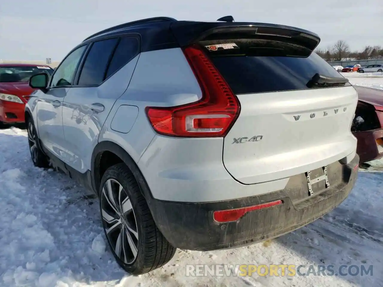 3 Photograph of a damaged car YV4ED3URXM2462383 VOLVO XC40 2021