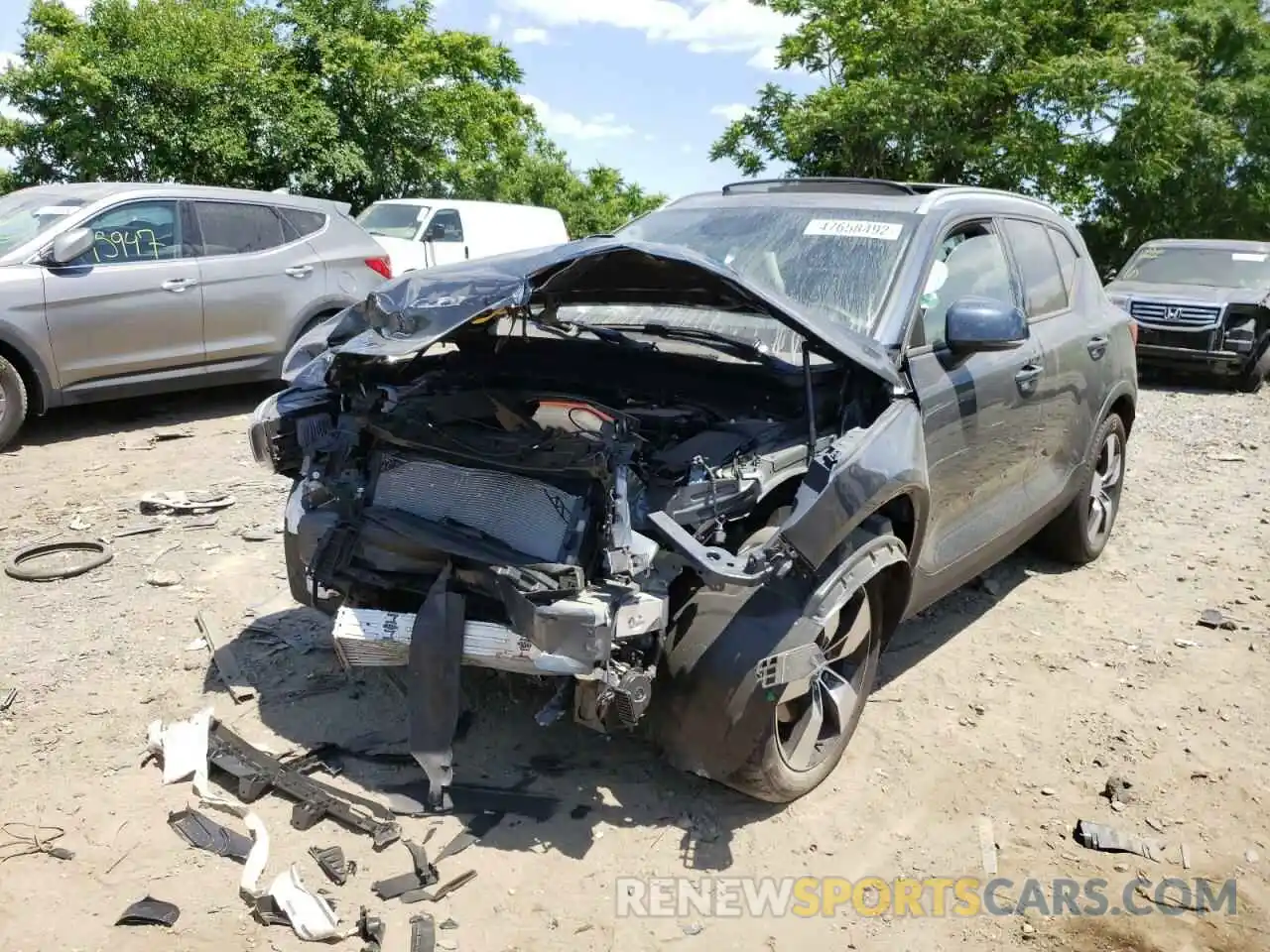 2 Photograph of a damaged car YV4162UK5N2650073 VOLVO XC40 2022