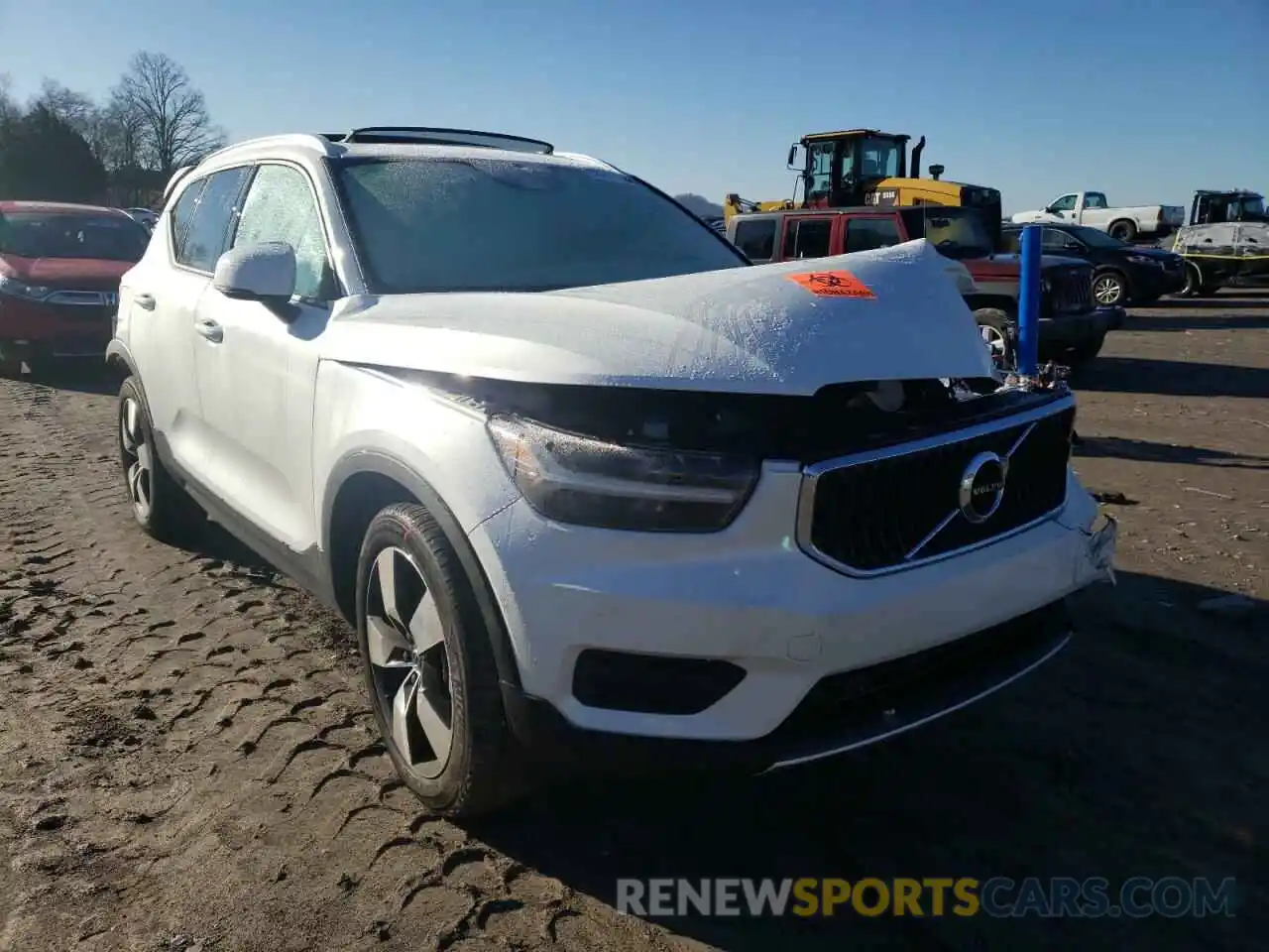 1 Photograph of a damaged car YV4162UK7N2650270 VOLVO XC40 2022