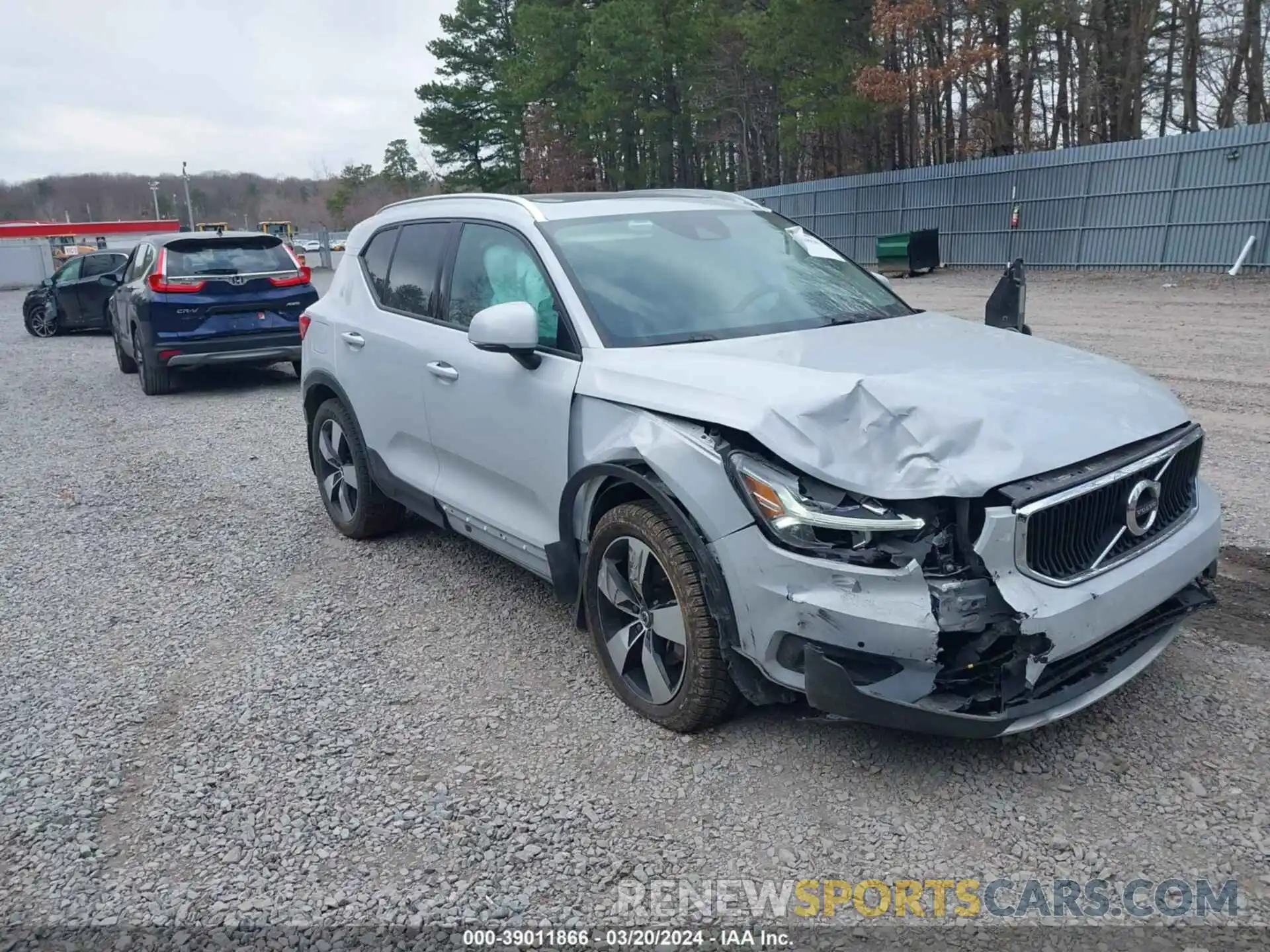 1 Photograph of a damaged car YV4162UKXN2789258 VOLVO XC40 2022