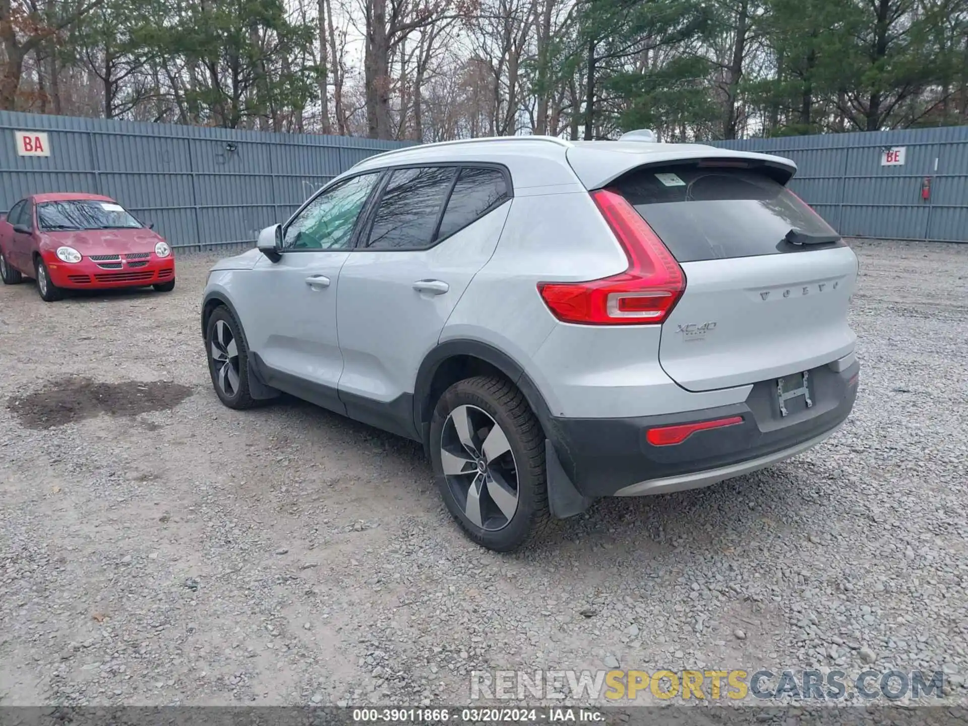 3 Photograph of a damaged car YV4162UKXN2789258 VOLVO XC40 2022