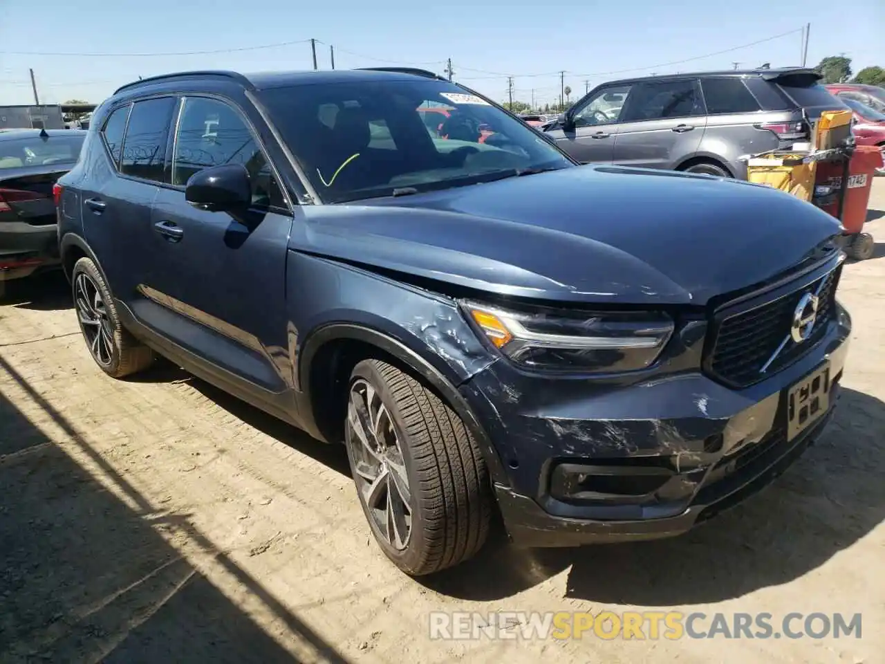 1 Photograph of a damaged car YV4162UM0N2657675 VOLVO XC40 2022