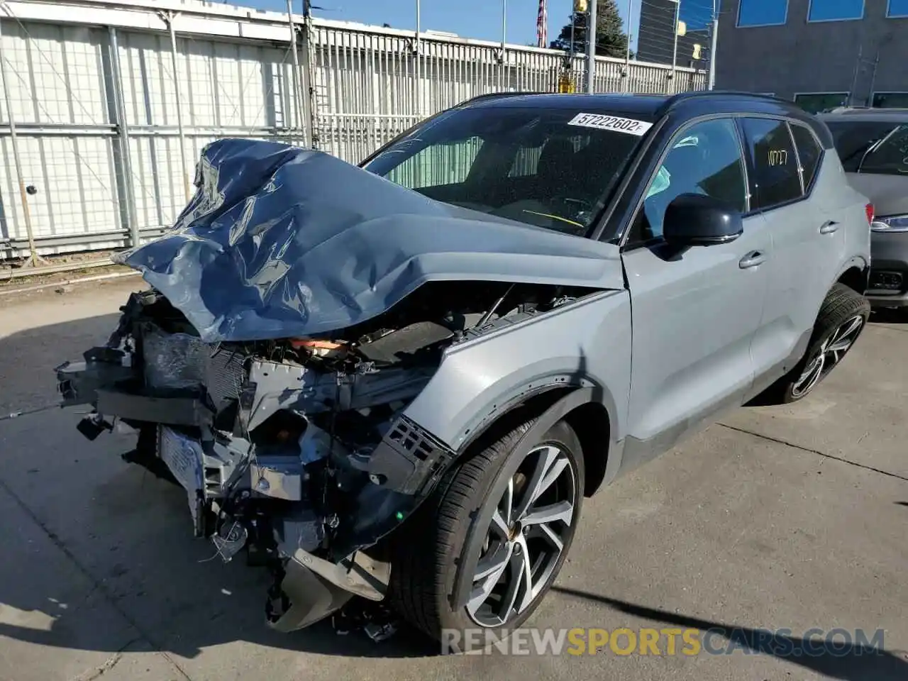 2 Photograph of a damaged car YV4162UM5N2654917 VOLVO XC40 2022