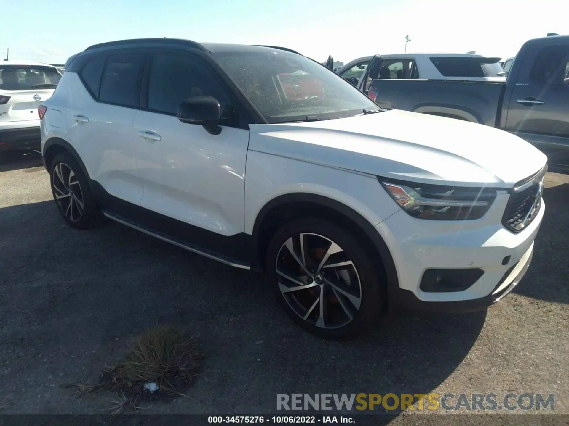 1 Photograph of a damaged car YV4AC2HM1N2677226 VOLVO XC40 2022