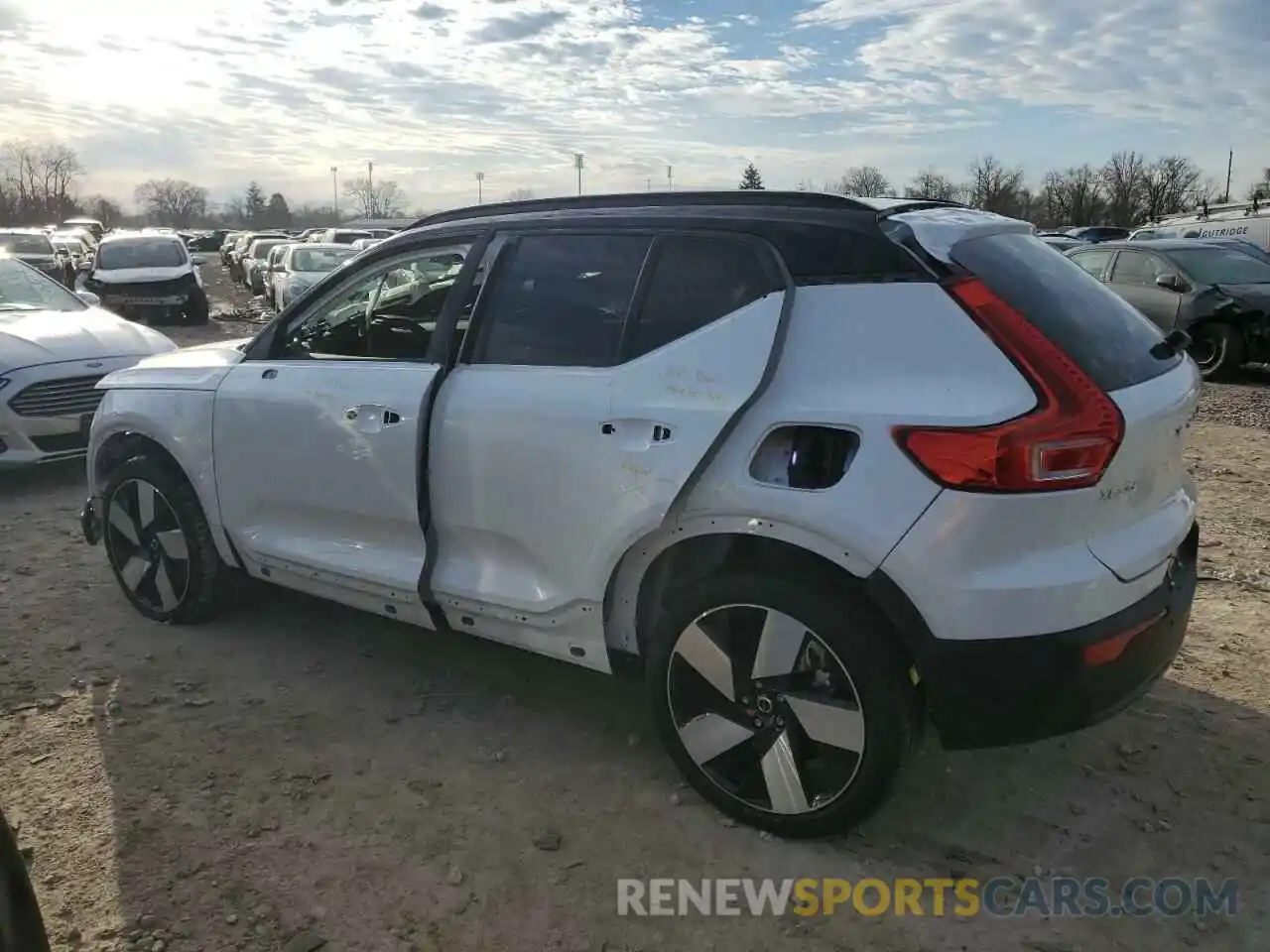 2 Photograph of a damaged car YV4ED3UW8P2925308 VOLVO XC40 2023