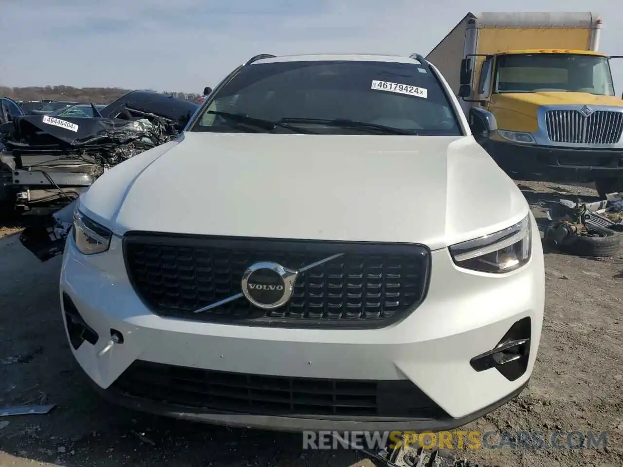 5 Photograph of a damaged car YV4L12UW2P2994540 VOLVO XC40 2023