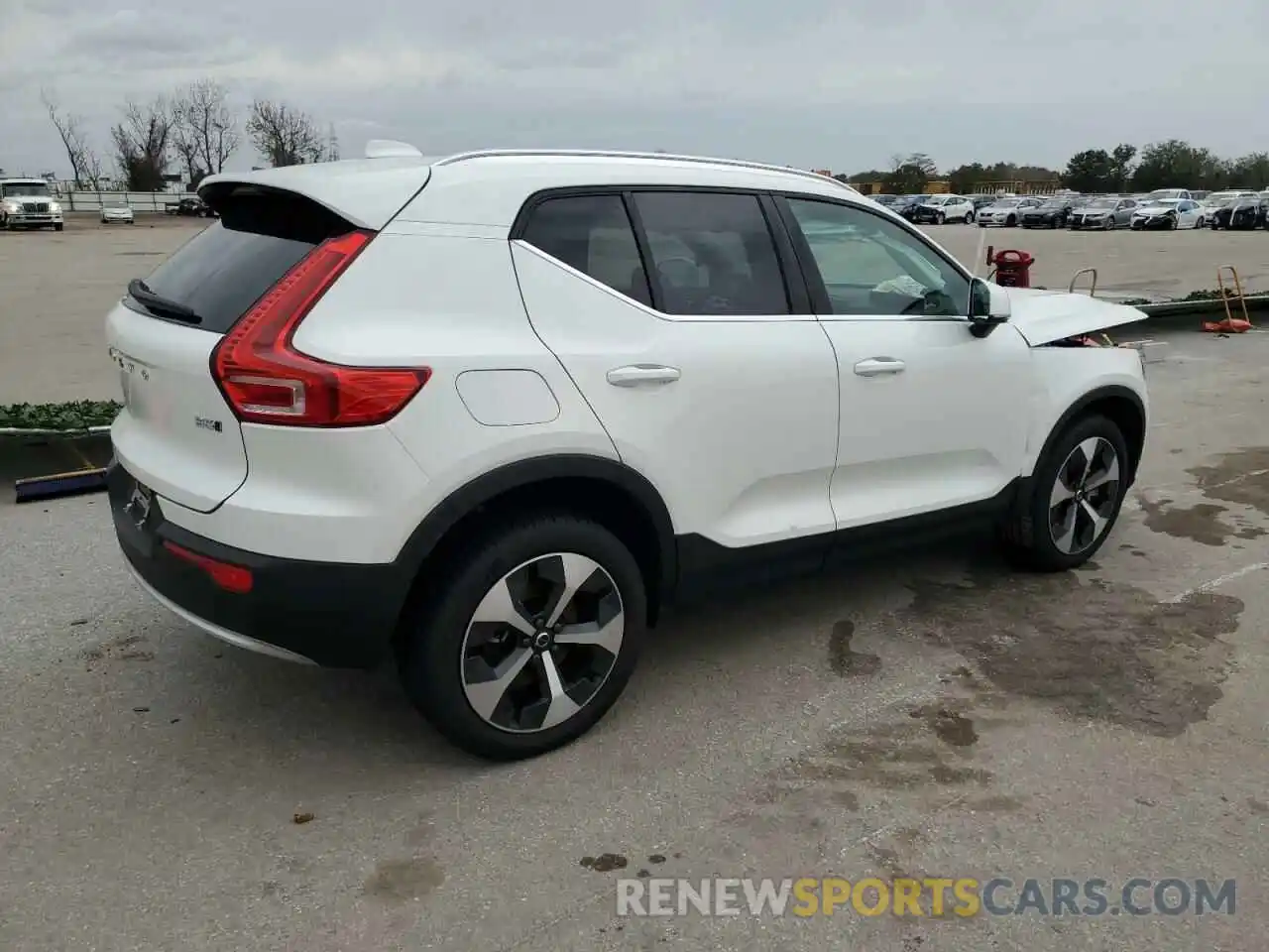 3 Photograph of a damaged car YV4L12UK5R2227992 VOLVO XC40 CORE 2024