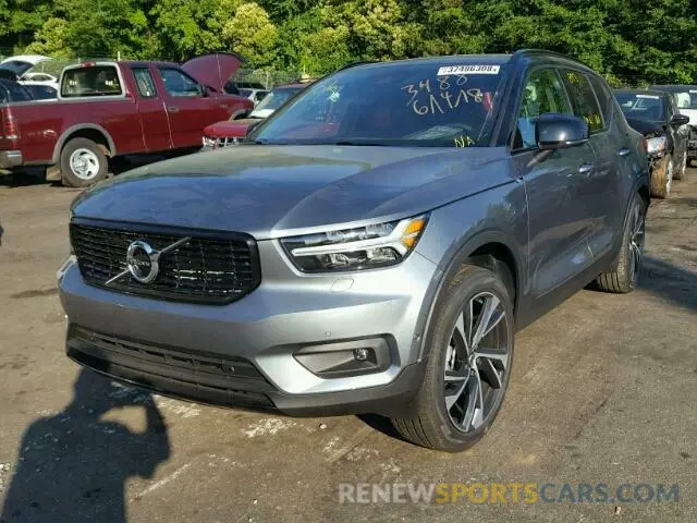 2 Photograph of a damaged car YV4162XZ4K2003488 VOLVO XC40 MOMEN 2019