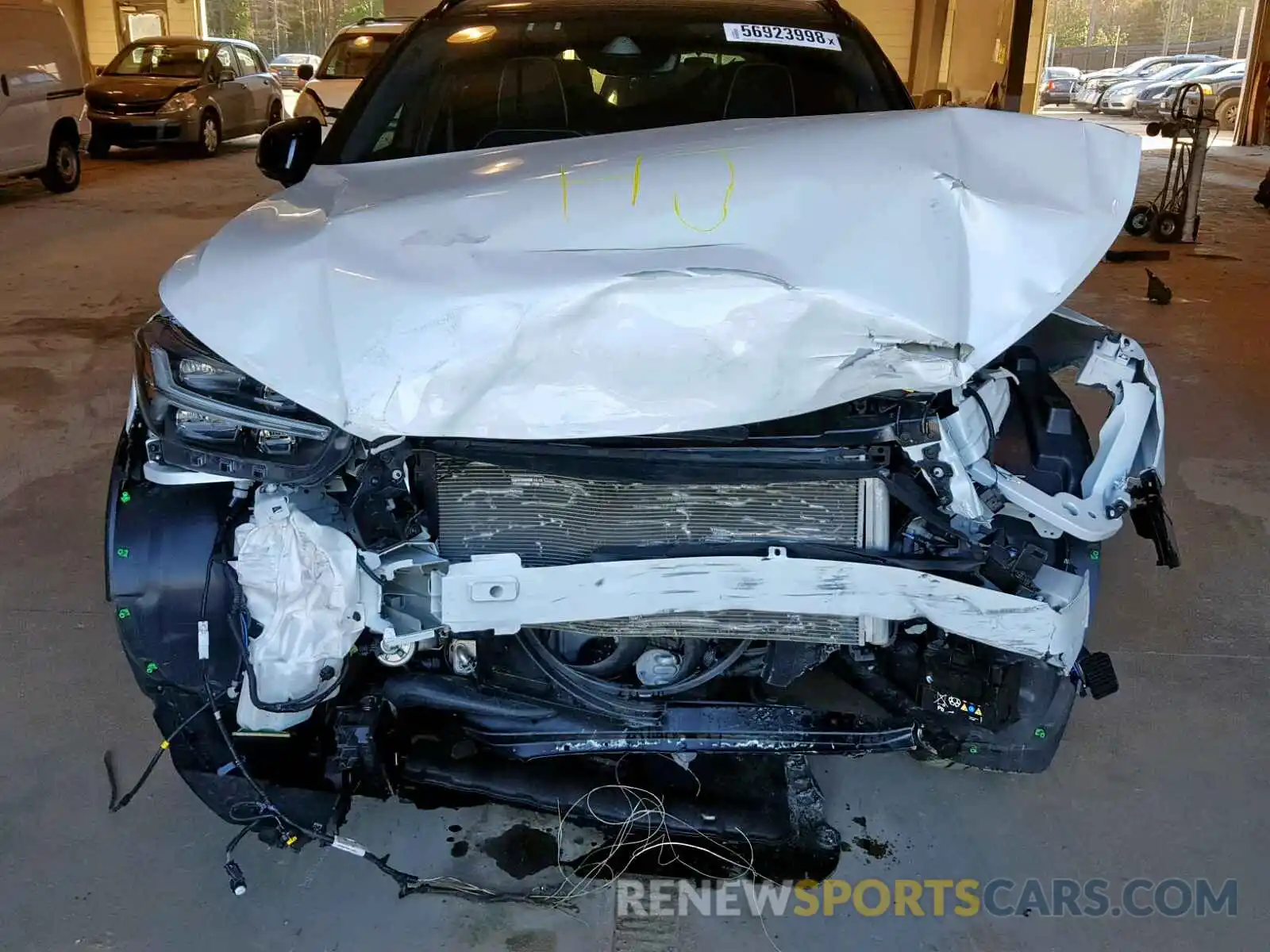 9 Photograph of a damaged car YV4162XZ6K2003590 VOLVO XC40 MOMEN 2019