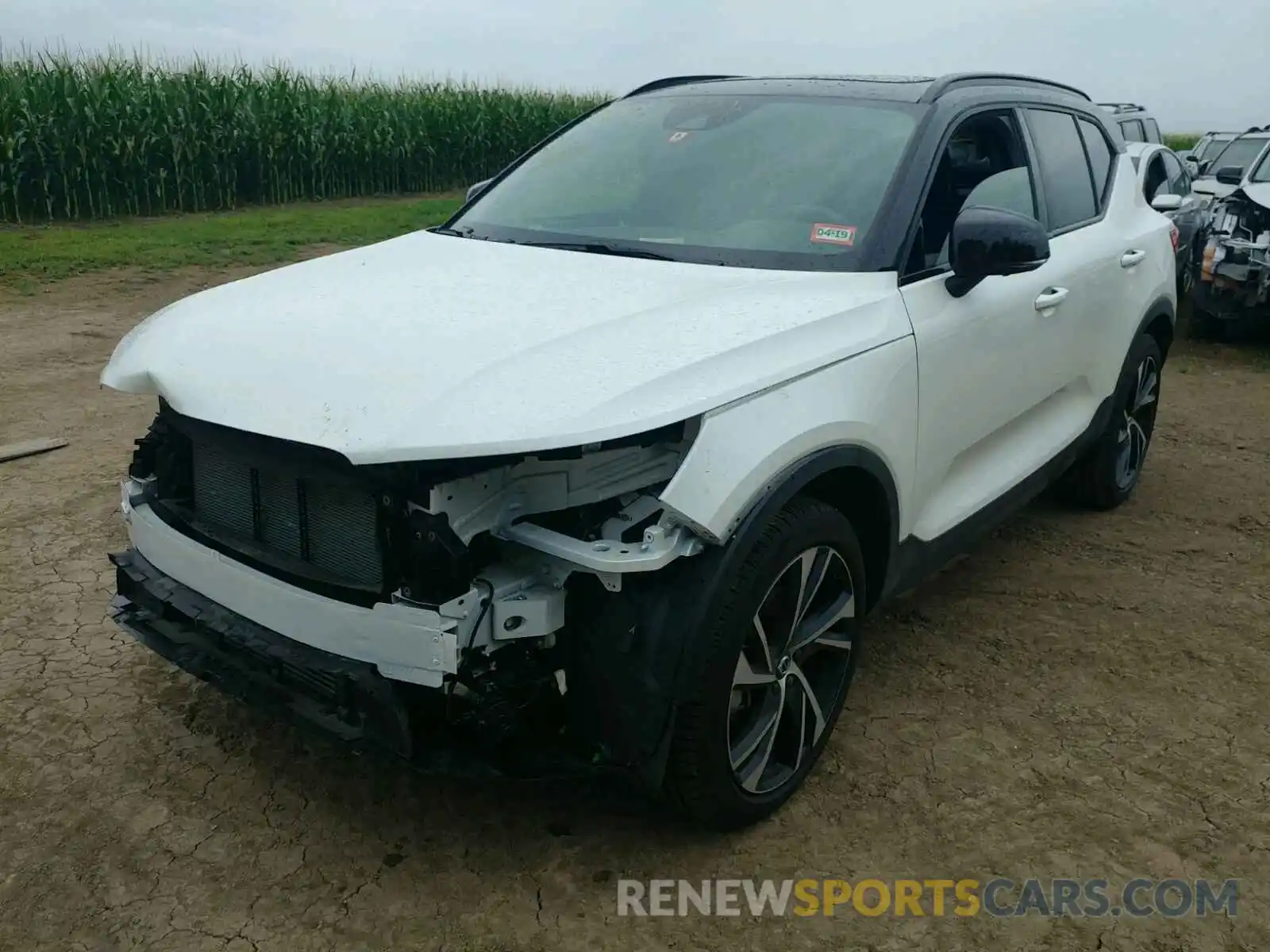 2 Photograph of a damaged car YV4162XZ5K2004651 VOLVO XC40 MOMENTUM 2019