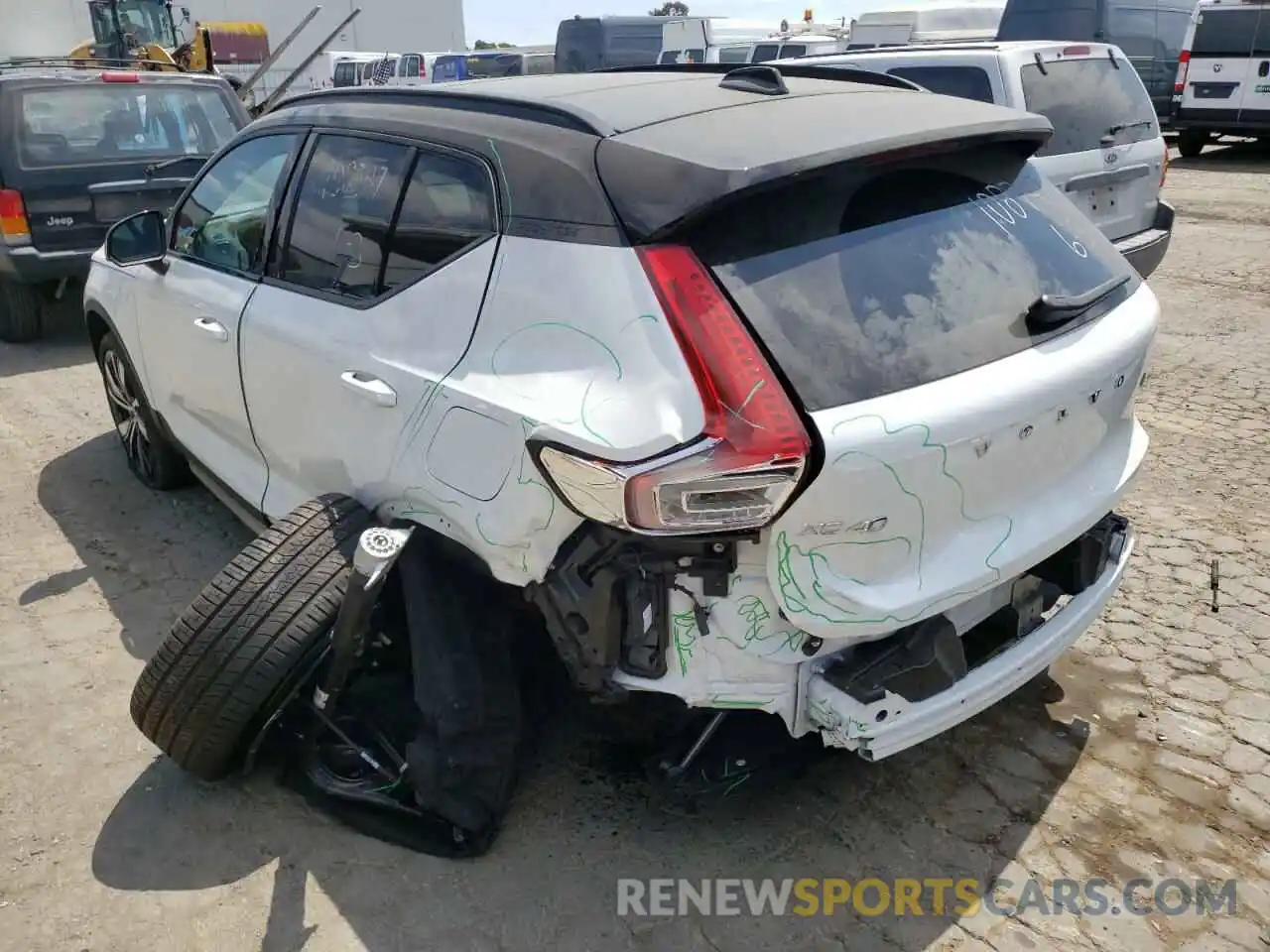 3 Photograph of a damaged car YV4ED3UB5N2759940 VOLVO XC40 P8 RE 2022