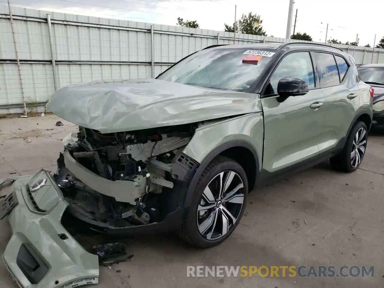 2 Photograph of a damaged car YV4ED3UB7N2704728 VOLVO XC40 P8 RE 2022