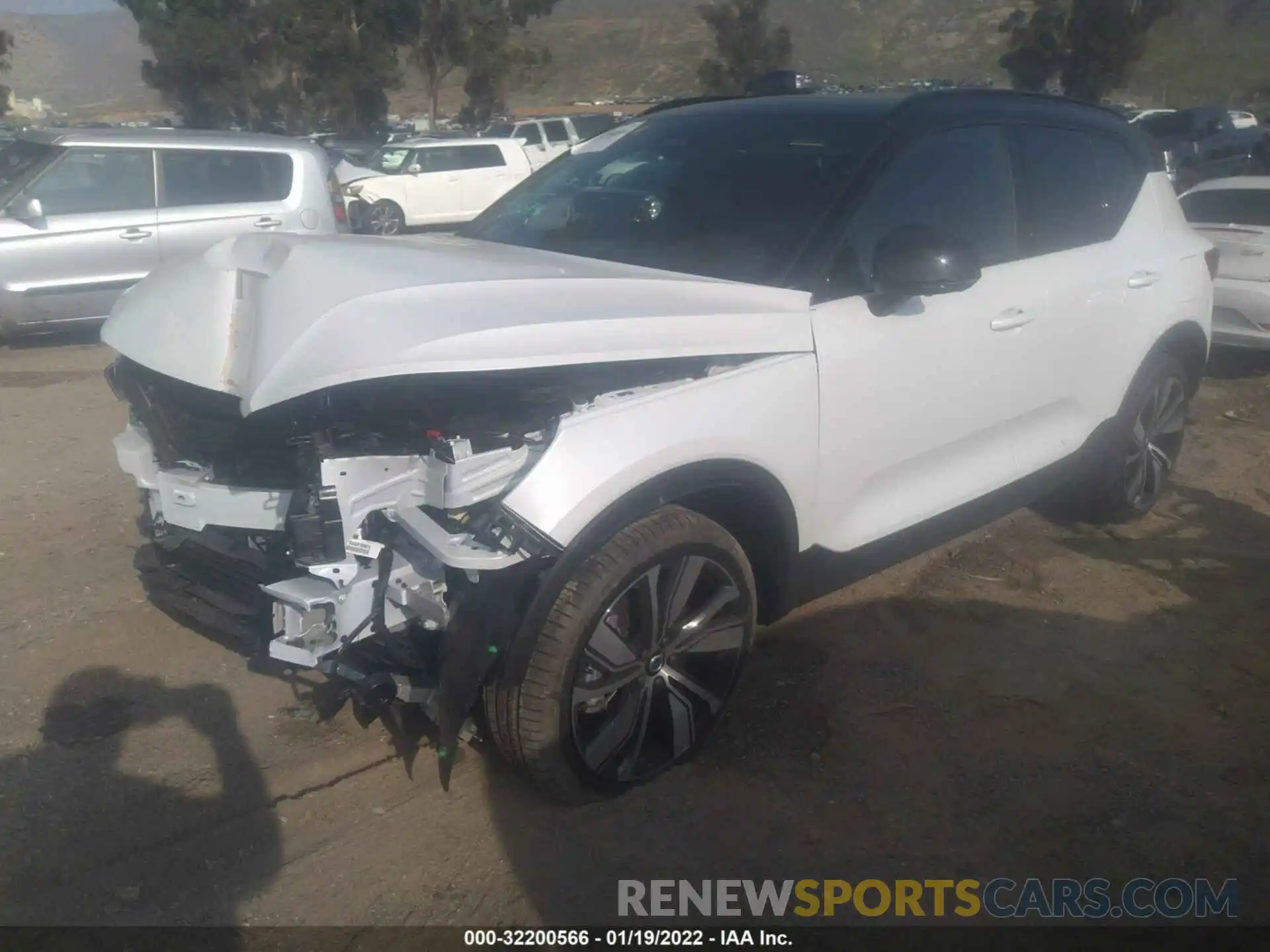 2 Photograph of a damaged car YV4ED3UR0N2648872 VOLVO XC40 RECHARGE PURE 2022