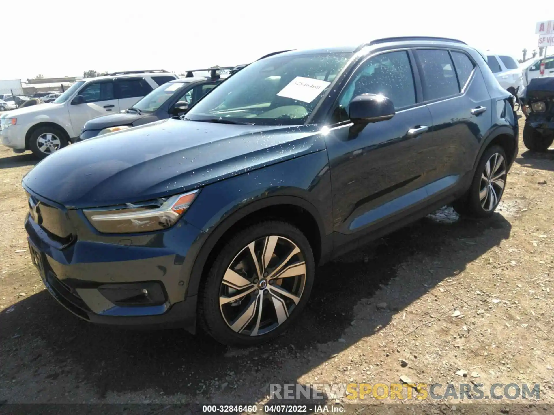 2 Photograph of a damaged car YV4ED3UR6N2647791 VOLVO XC40 RECHARGE PURE 2022