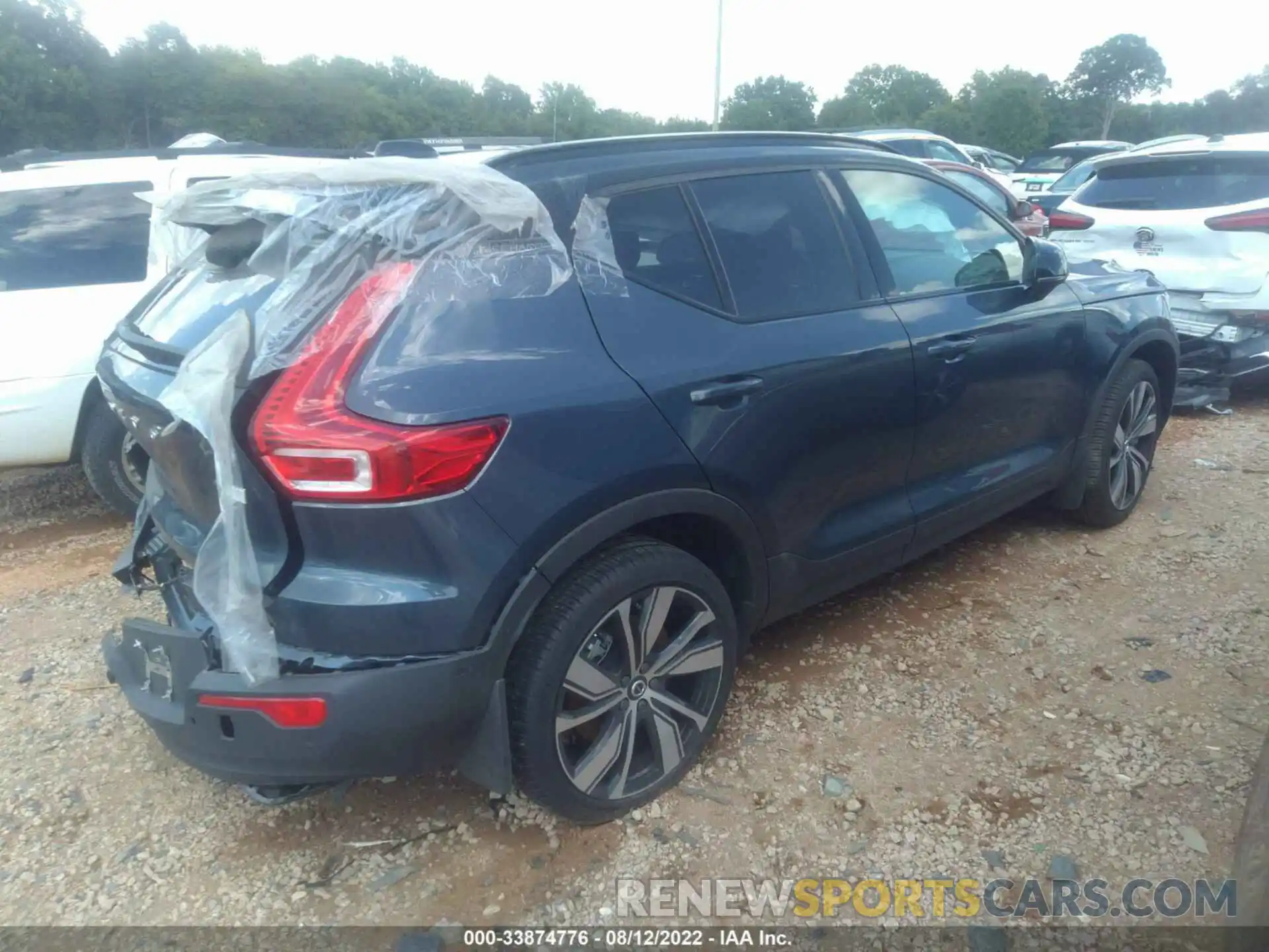 4 Photograph of a damaged car YV4ED3UR6N2653283 VOLVO XC40 RECHARGE PURE 2022