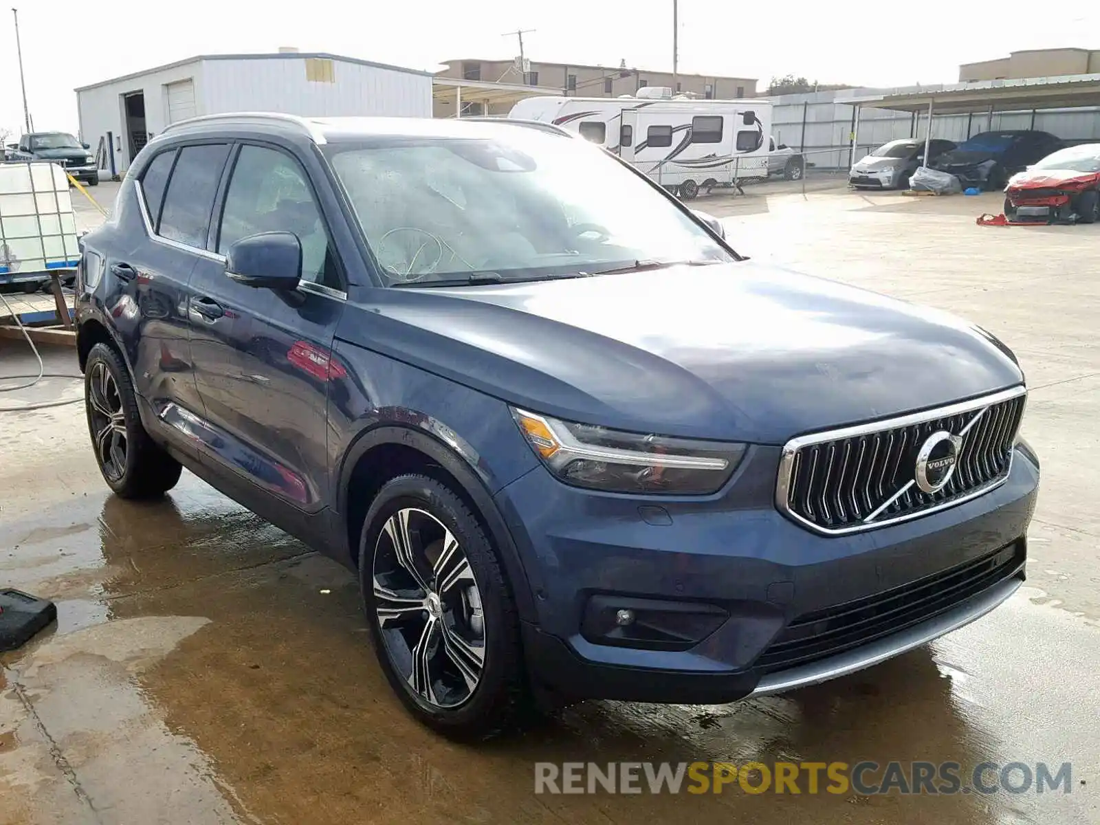 1 Photograph of a damaged car YV4AC2HLXK2072642 VOLVO XC40 T4 2019