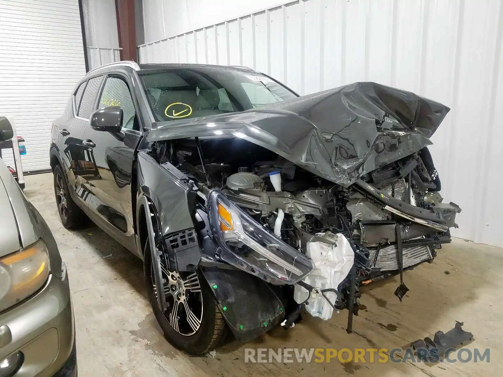 1 Photograph of a damaged car YV4AC2HL4K2059708 VOLVO XC40 T4 IN 2019