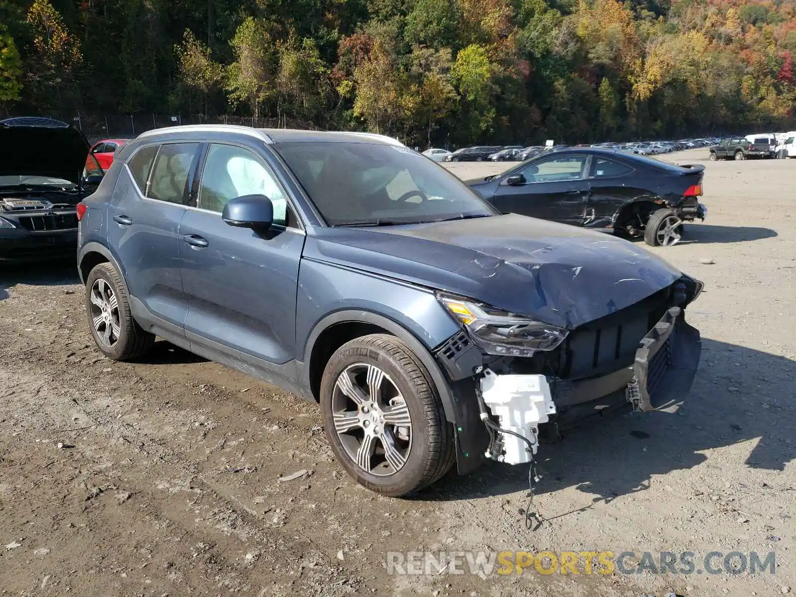 1 Photograph of a damaged car YV4AC2HL4K2059840 VOLVO XC40 T4 IN 2019