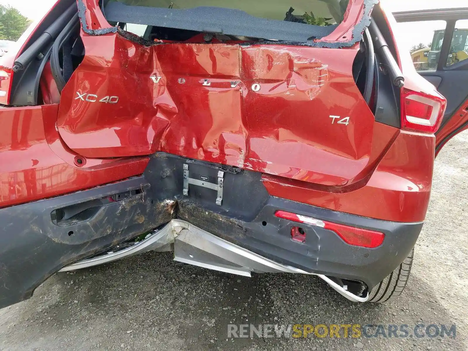 9 Photograph of a damaged car YV4AC2HK1K2045997 VOLVO XC40 T4 MO 2019