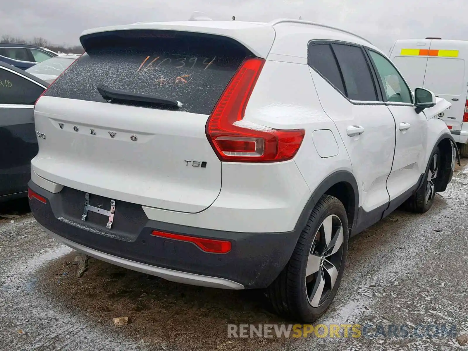 4 Photograph of a damaged car YV4162UK2K2054141 VOLVO XC40 T5 2019