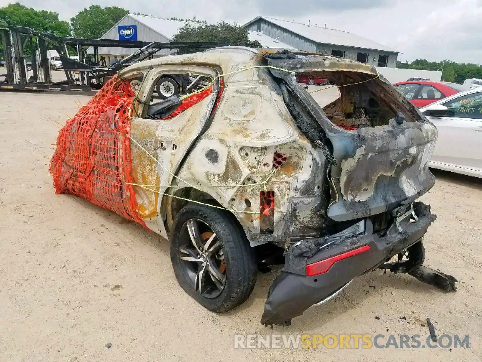 3 Photograph of a damaged car YV4162UM5K2061974 VOLVO XC40 T5 2019