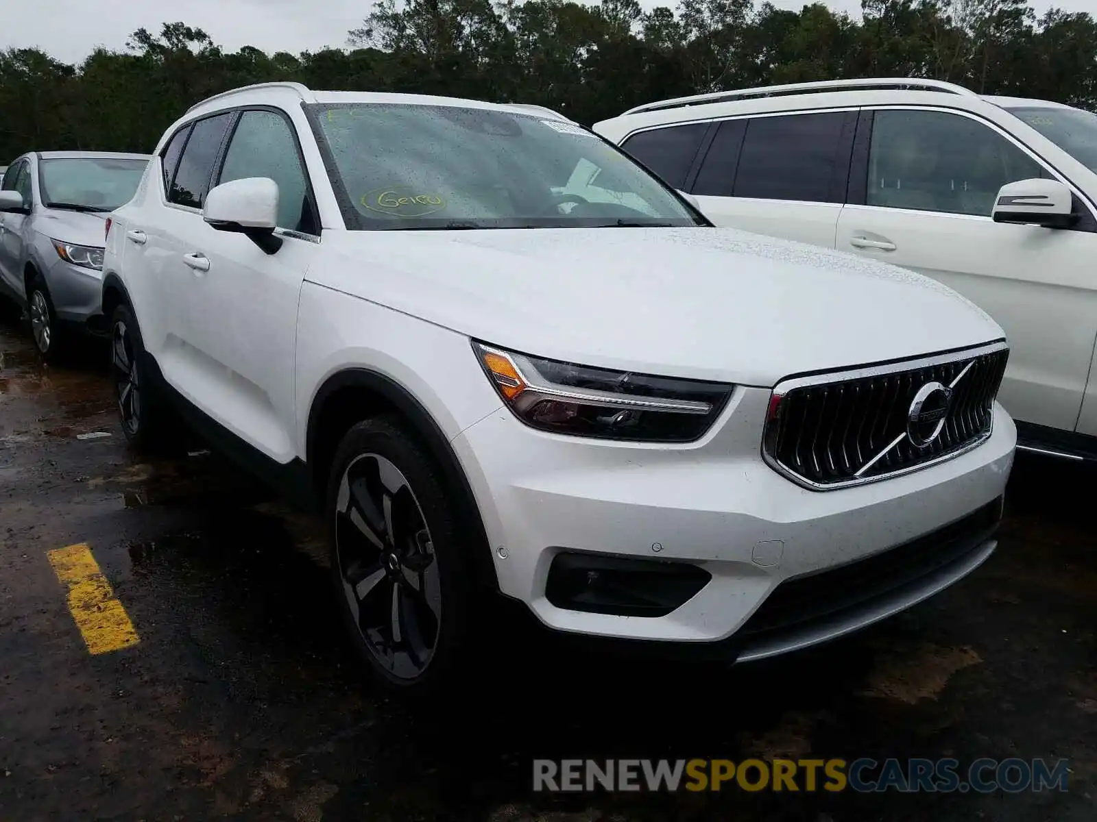 1 Фотография поврежденного автомобиля YV4162UL0K2060013 VOLVO XC40 T5 IN 2019