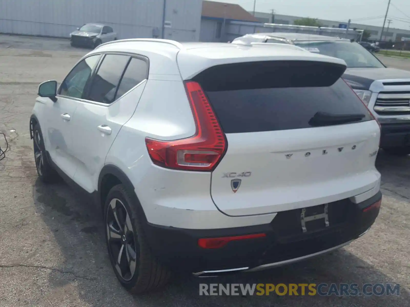 3 Фотография поврежденного автомобиля YV4162UL4K2093659 VOLVO XC40 T5 IN 2019