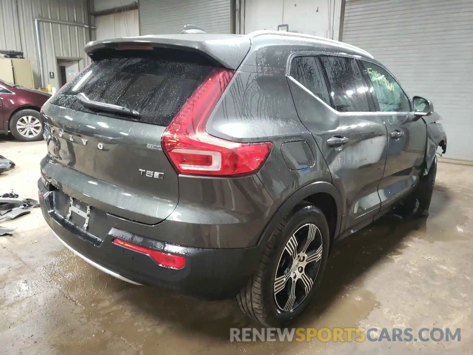 4 Photograph of a damaged car YV4162UL4K2113537 VOLVO XC40 T5 IN 2019