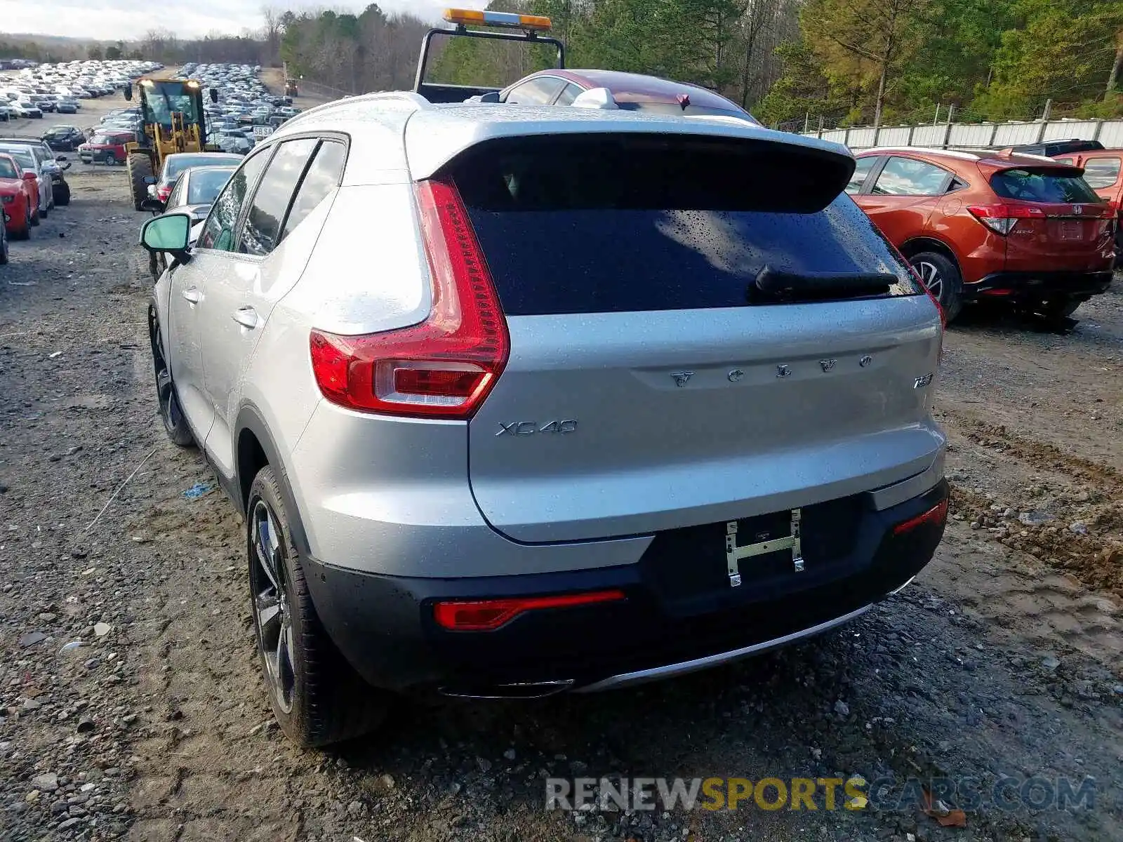 3 Photograph of a damaged car YV4162UL7K2155409 VOLVO XC40 T5 IN 2019