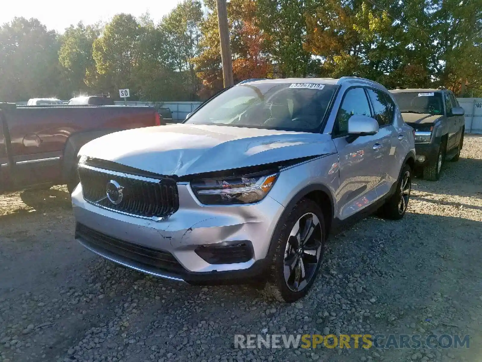 2 Photograph of a damaged car YV4162UK3K2121460 VOLVO XC40 T5 MO 2019