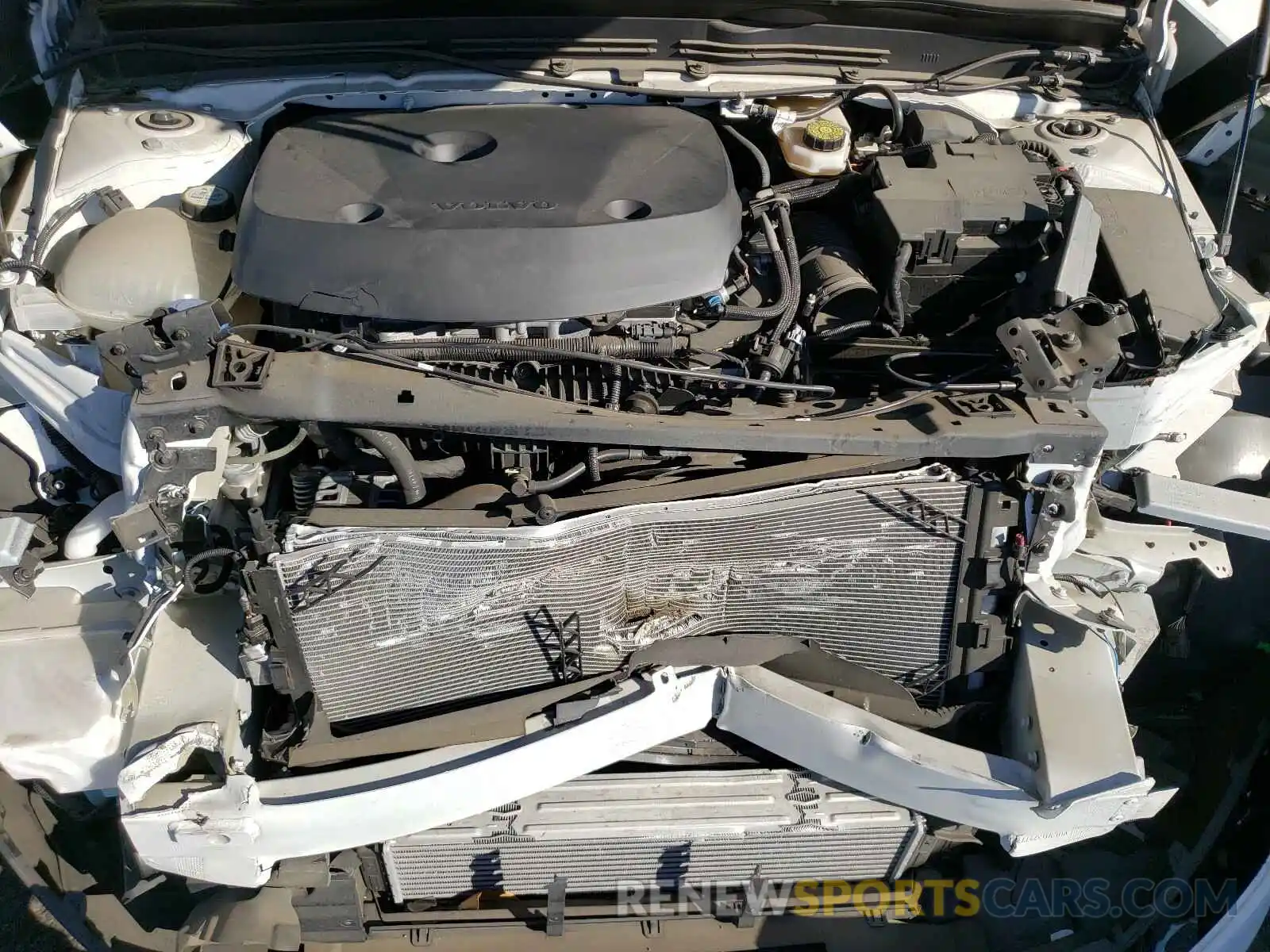 7 Photograph of a damaged car YV4162UK3K2136475 VOLVO XC40 T5 MO 2019