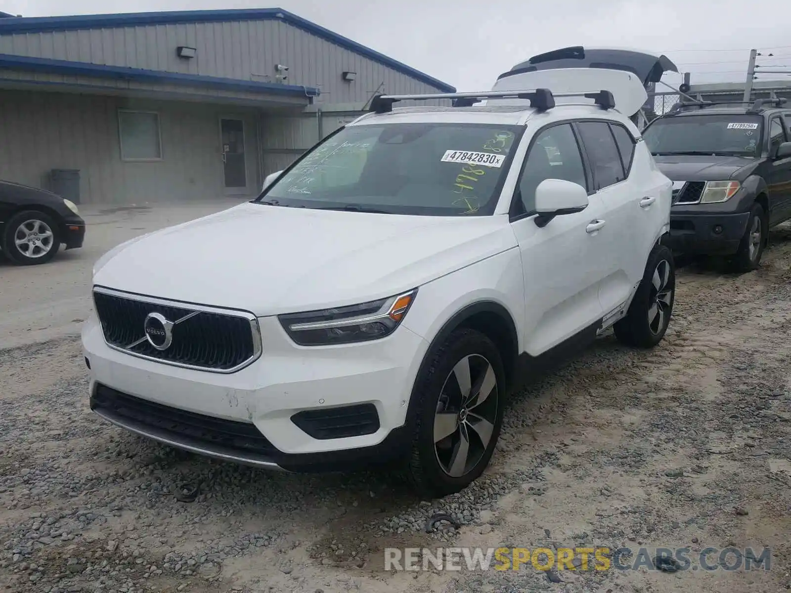 2 Photograph of a damaged car YV4162UK9K2134407 VOLVO XC40 T5 MO 2019