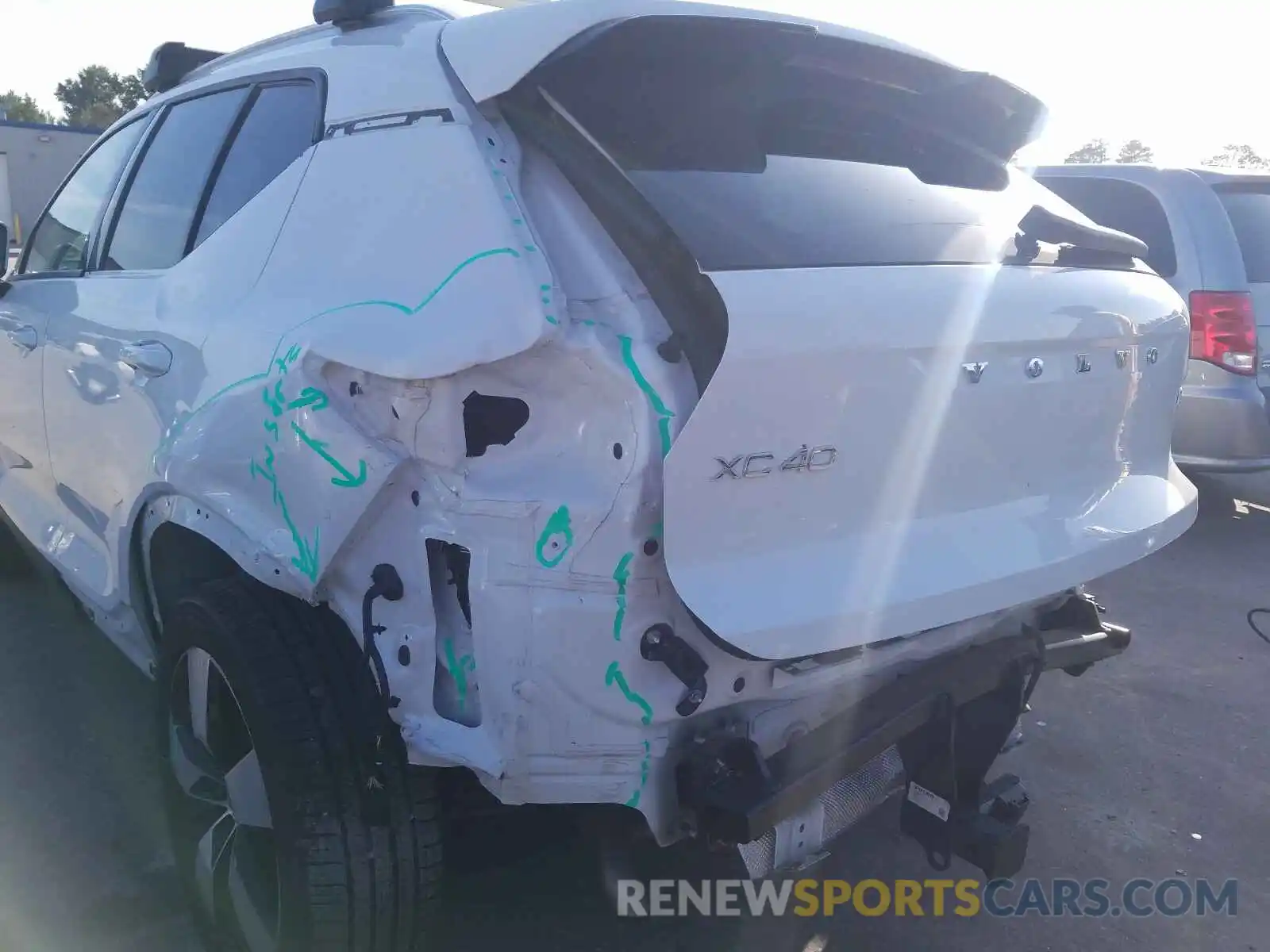 9 Фотография поврежденного автомобиля YV4162UK9K2134407 VOLVO XC40 T5 MO 2019