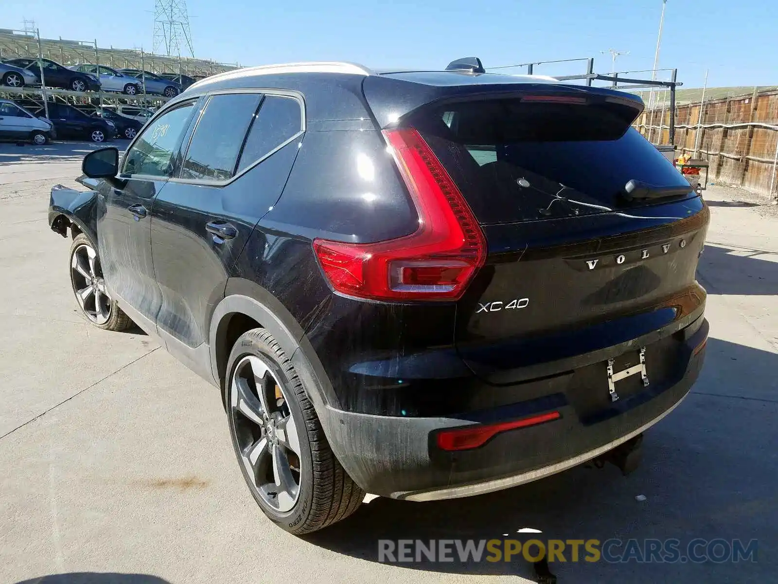 3 Photograph of a damaged car YV4162UKXK2139003 VOLVO XC40 T5 MO 2019