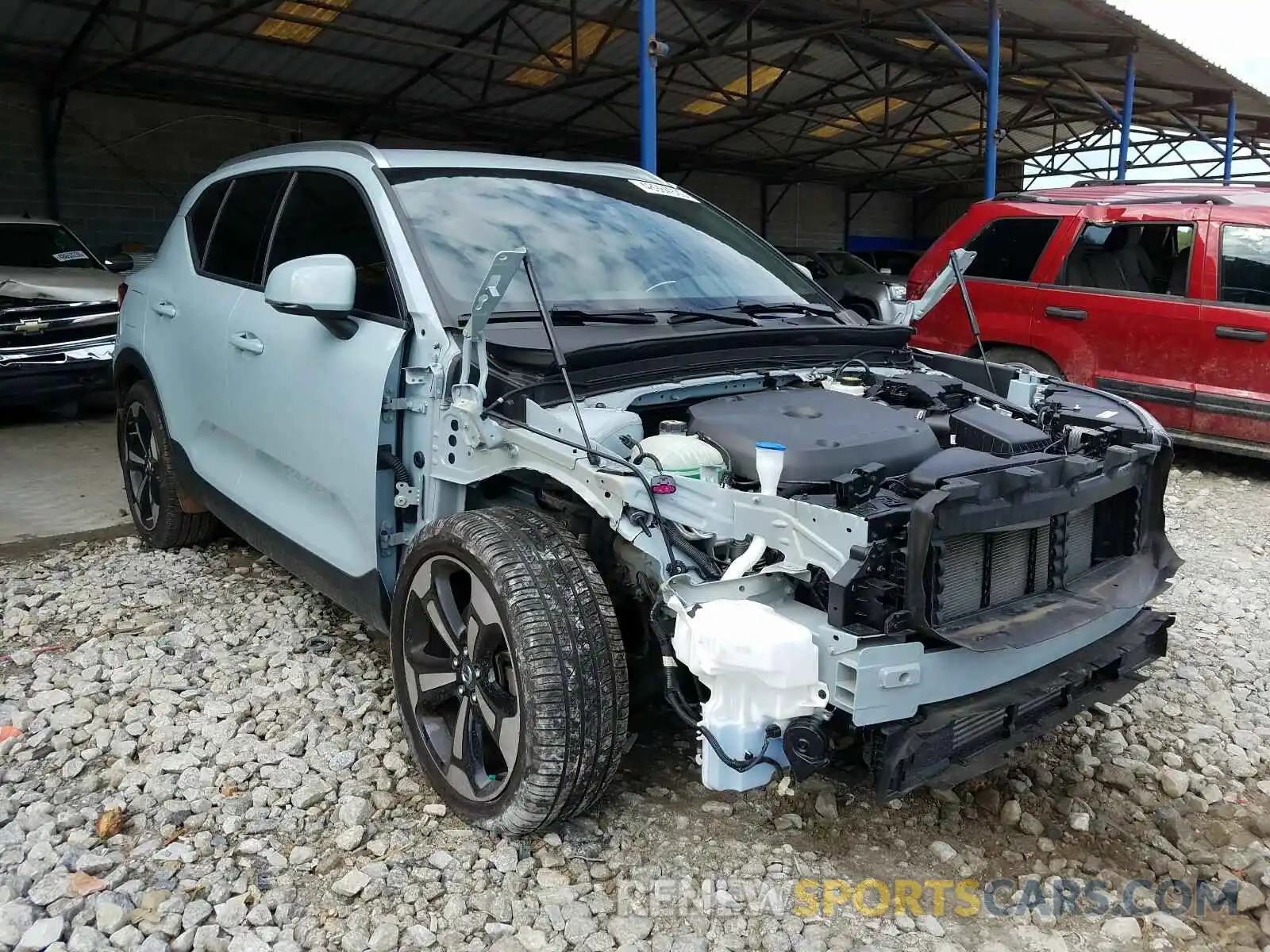 1 Photograph of a damaged car YV4162UKXK2151992 VOLVO XC40 T5 MO 2019