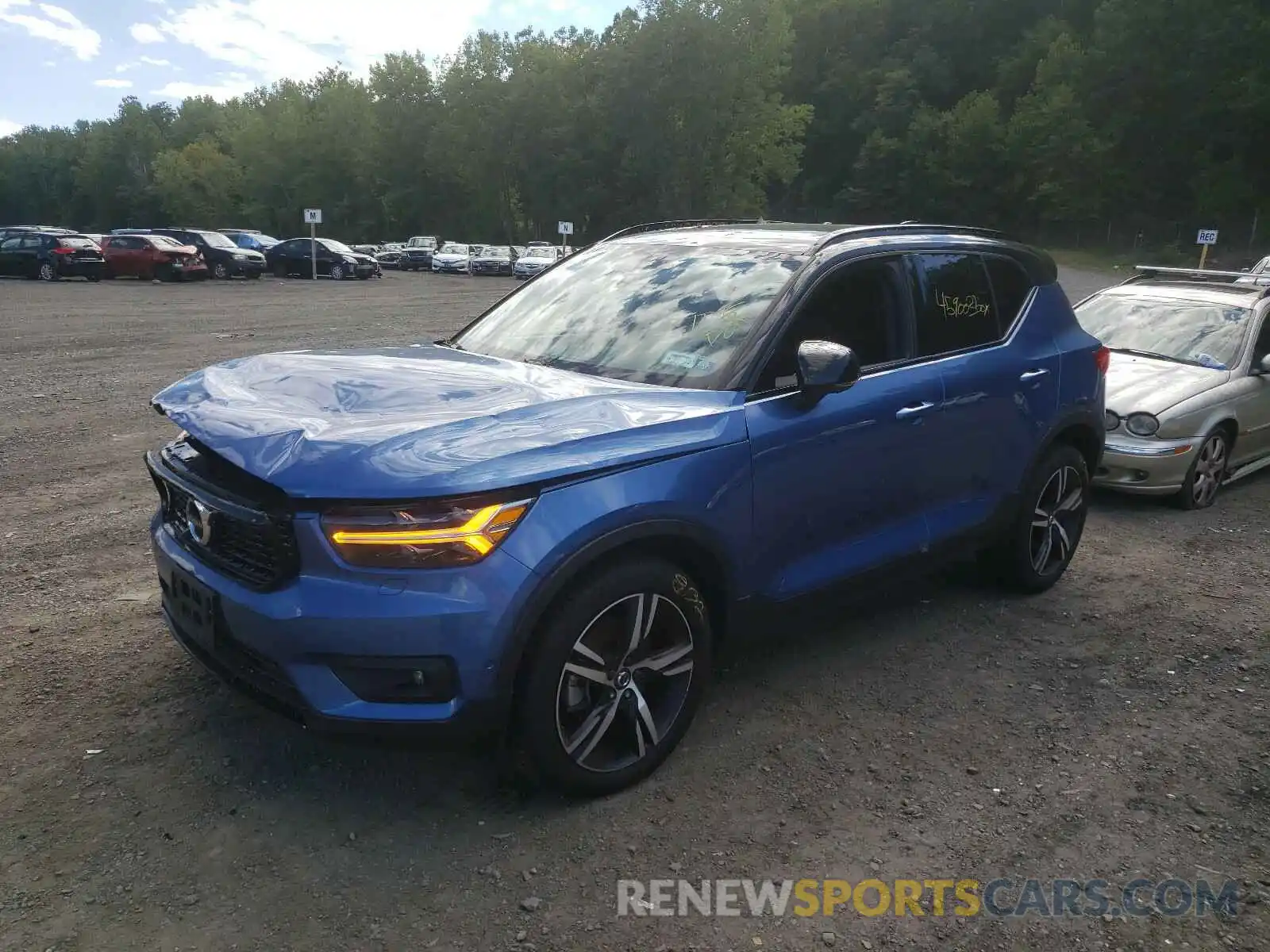 2 Photograph of a damaged car YV4162XZ8K2015515 VOLVO XC40 T5 MO 2019