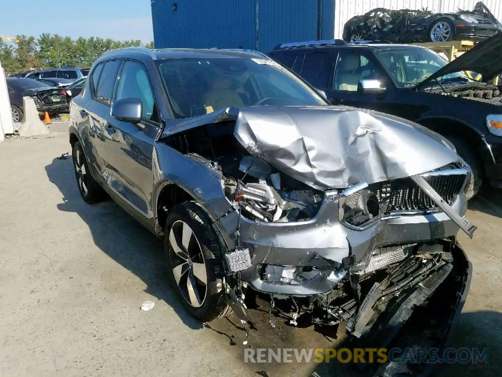 1 Photograph of a damaged car YV4162XZ9K2010713 VOLVO XC40 T5 MO 2019