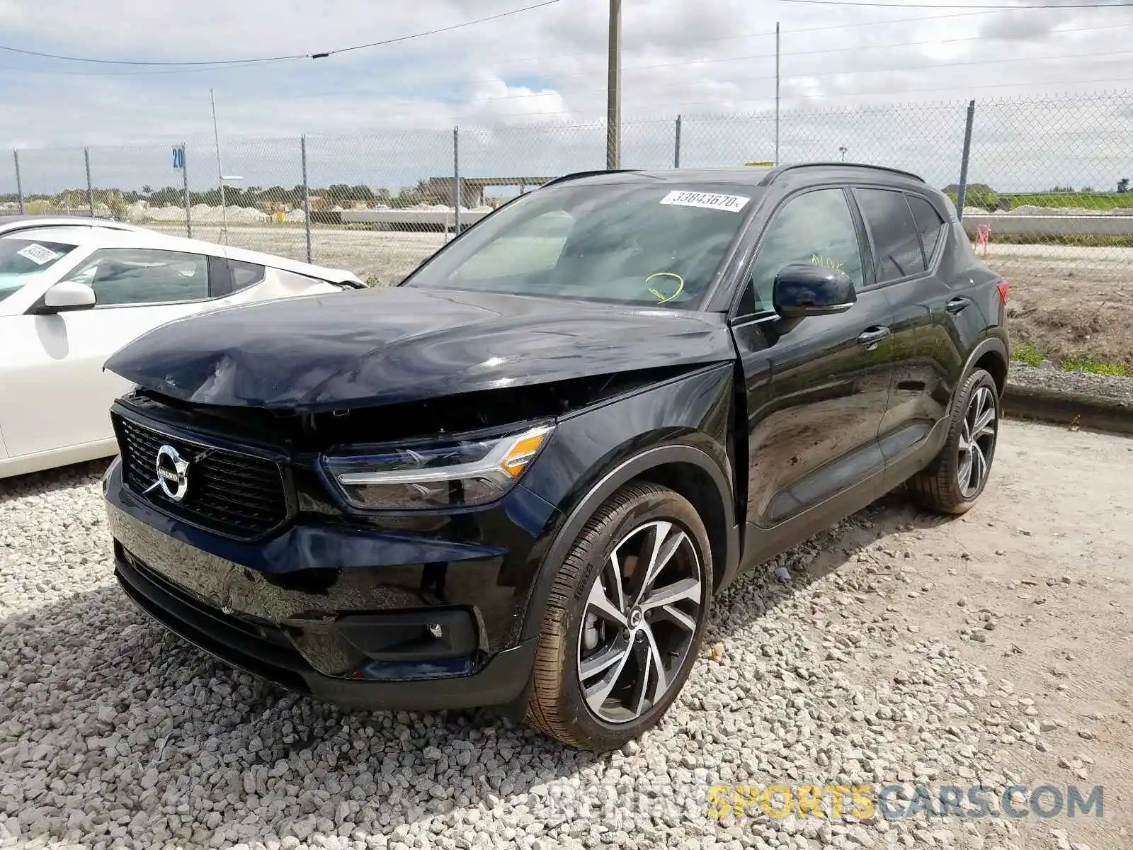 2 Photograph of a damaged car YV4162UM1K2100818 VOLVO XC40 T5 R- 2019