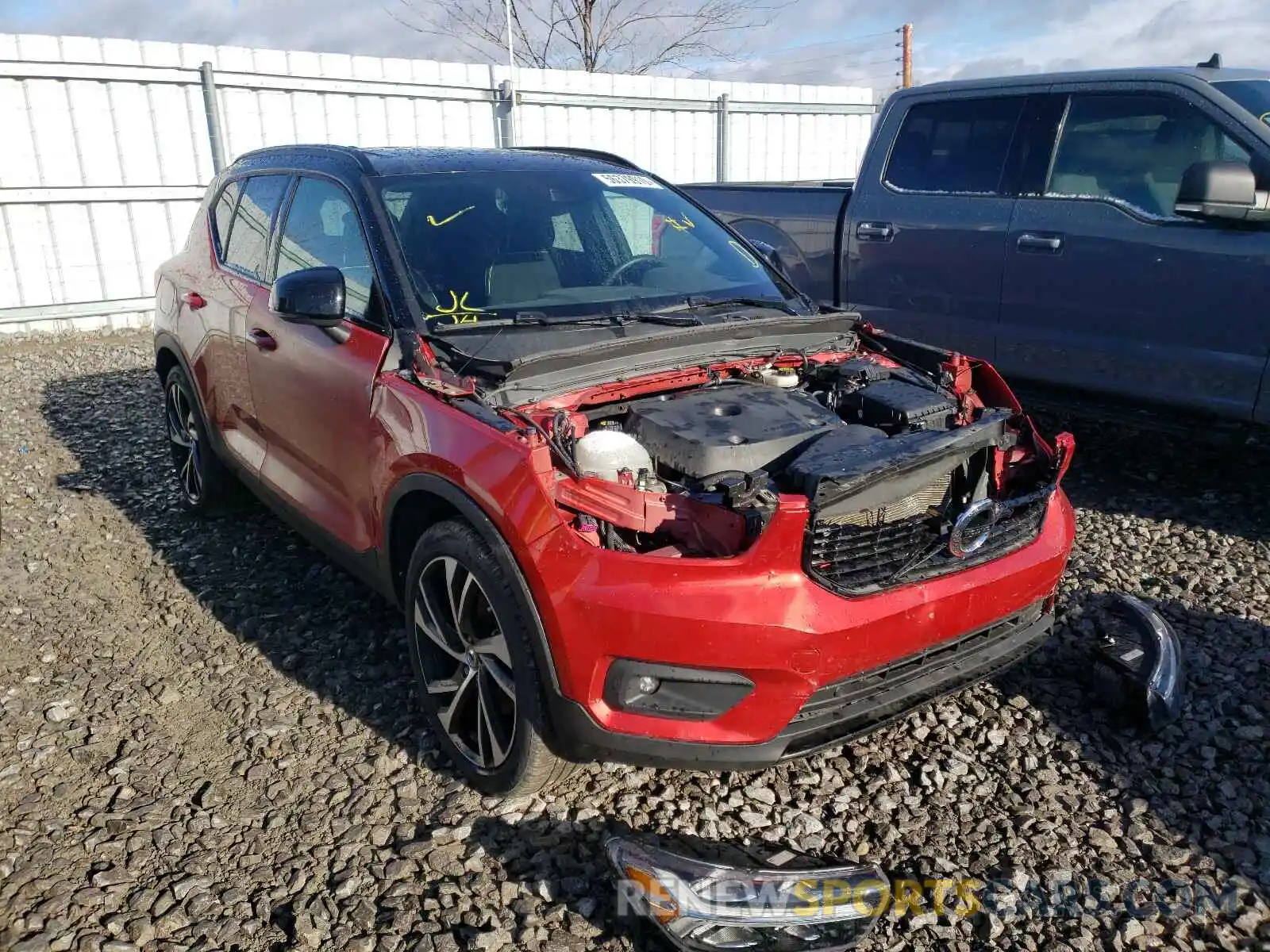 1 Photograph of a damaged car YV4162UM5K2057830 VOLVO XC40 T5 R- 2019