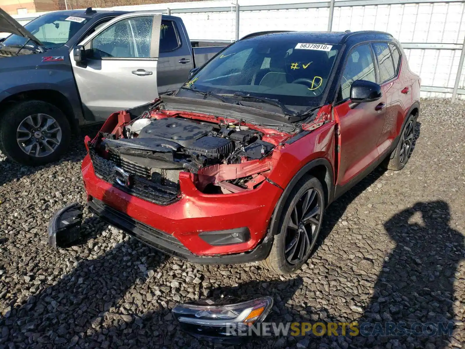 2 Photograph of a damaged car YV4162UM5K2057830 VOLVO XC40 T5 R- 2019