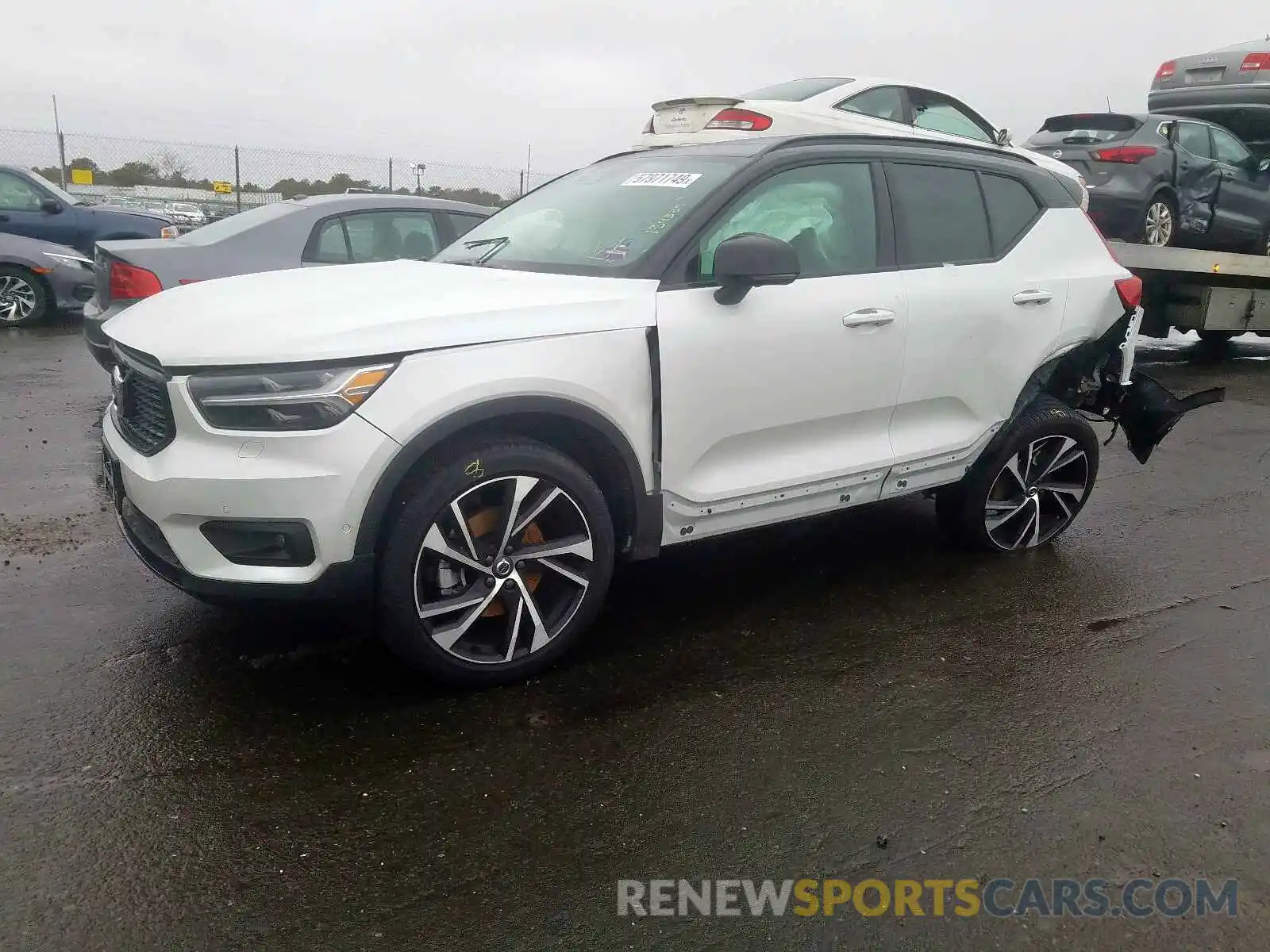 2 Photograph of a damaged car YV4162UM8K2134335 VOLVO XC40 T5 R- 2019