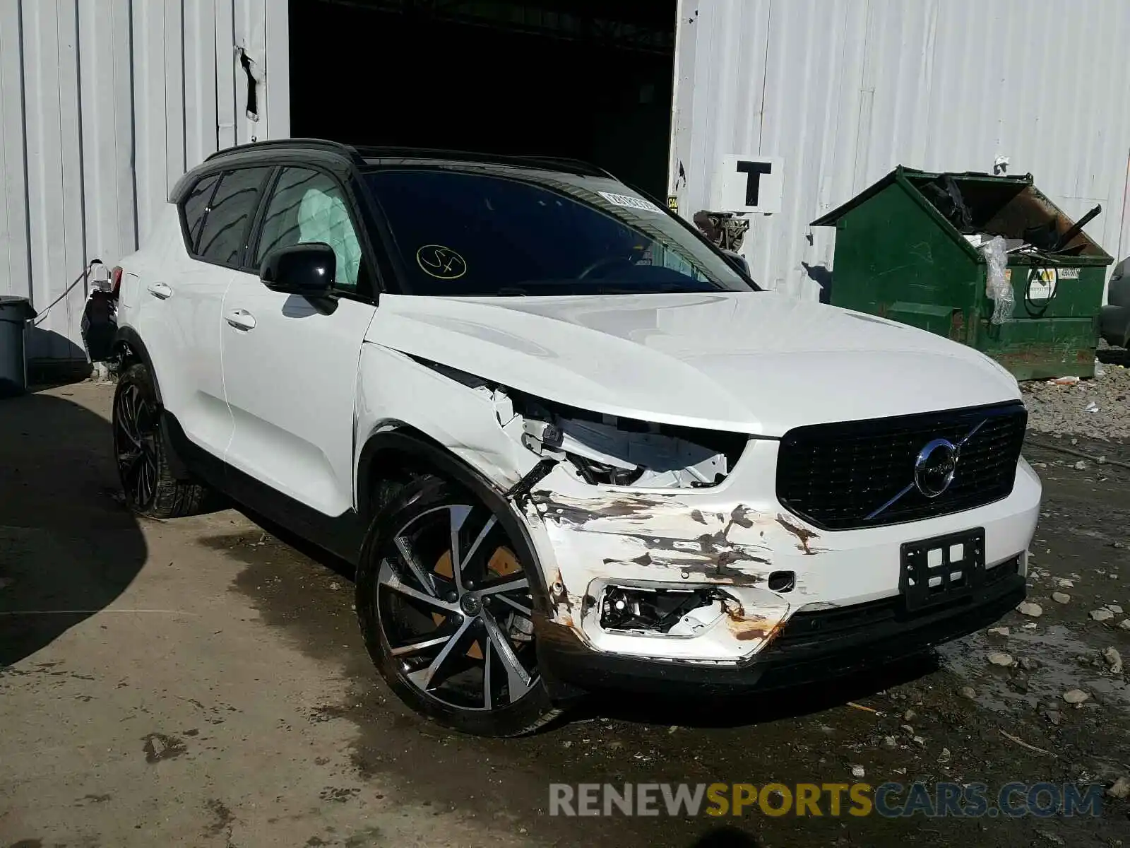 1 Photograph of a damaged car YV4162UMXK2121294 VOLVO XC40 T5 R- 2019