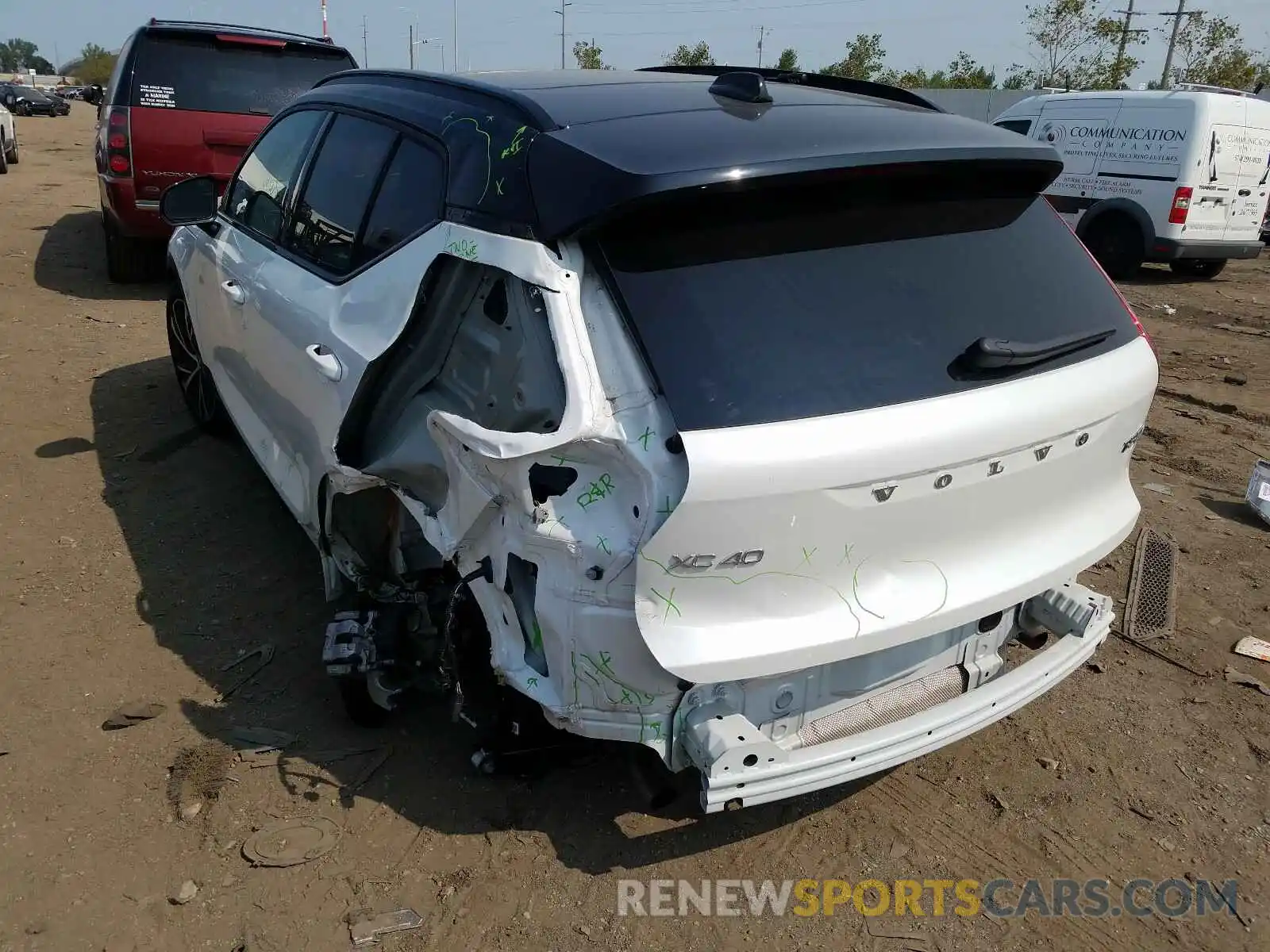 9 Photograph of a damaged car YV4162UM7L2275625 VOLVO XC40 T5 R- 2020