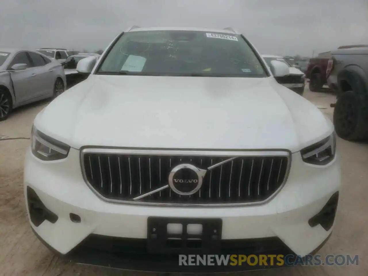 5 Photograph of a damaged car YV4L12UA8P2037138 VOLVO XC40 ULTIM 2023